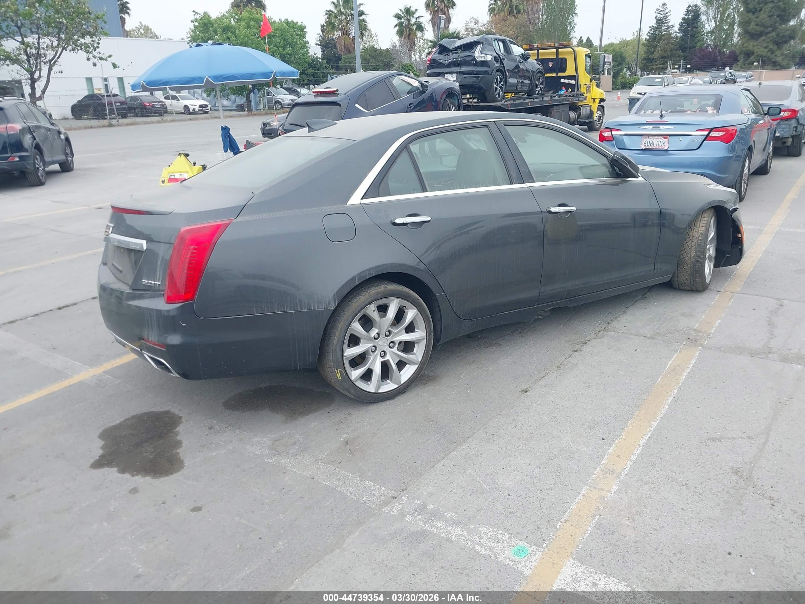 CADILLAC CTS image 4