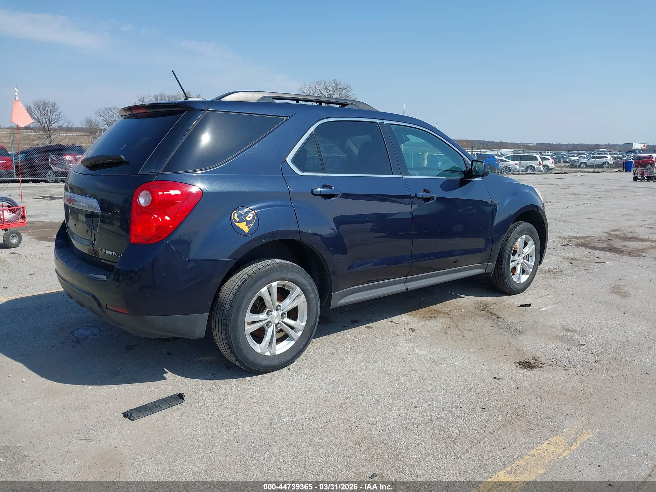 CHEVROLET EQUINOX image 4