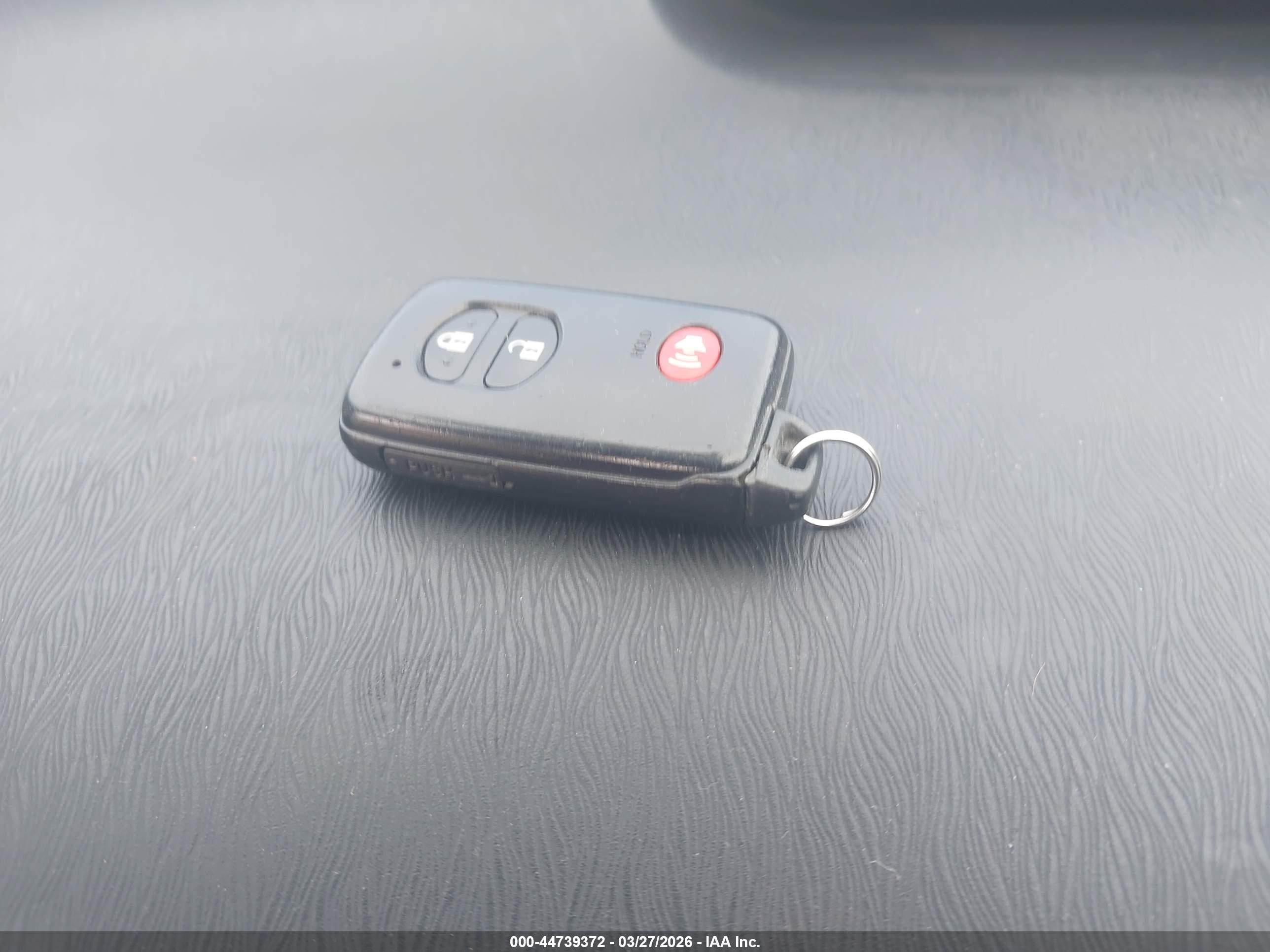 TOYOTA PRIUS image 11