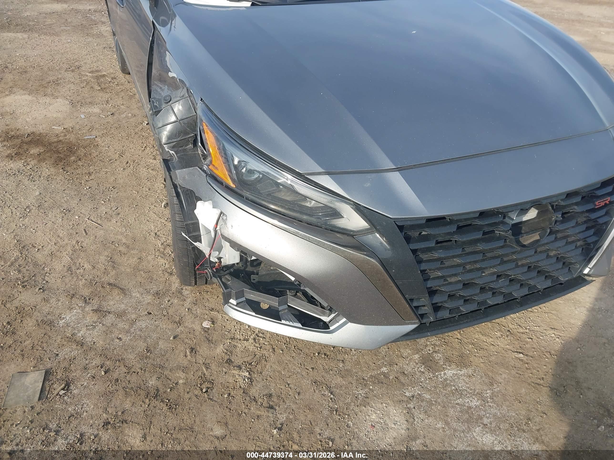 NISSAN ALTIMA image 6