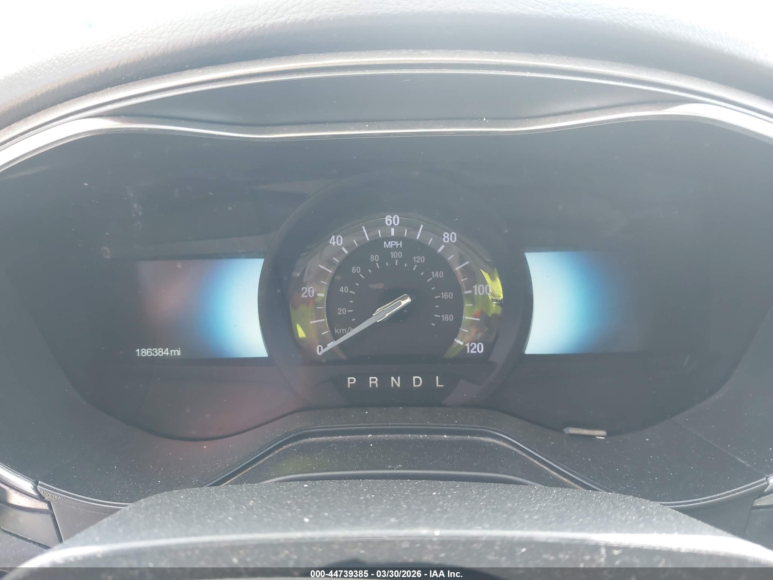 FORD FUSION image 7