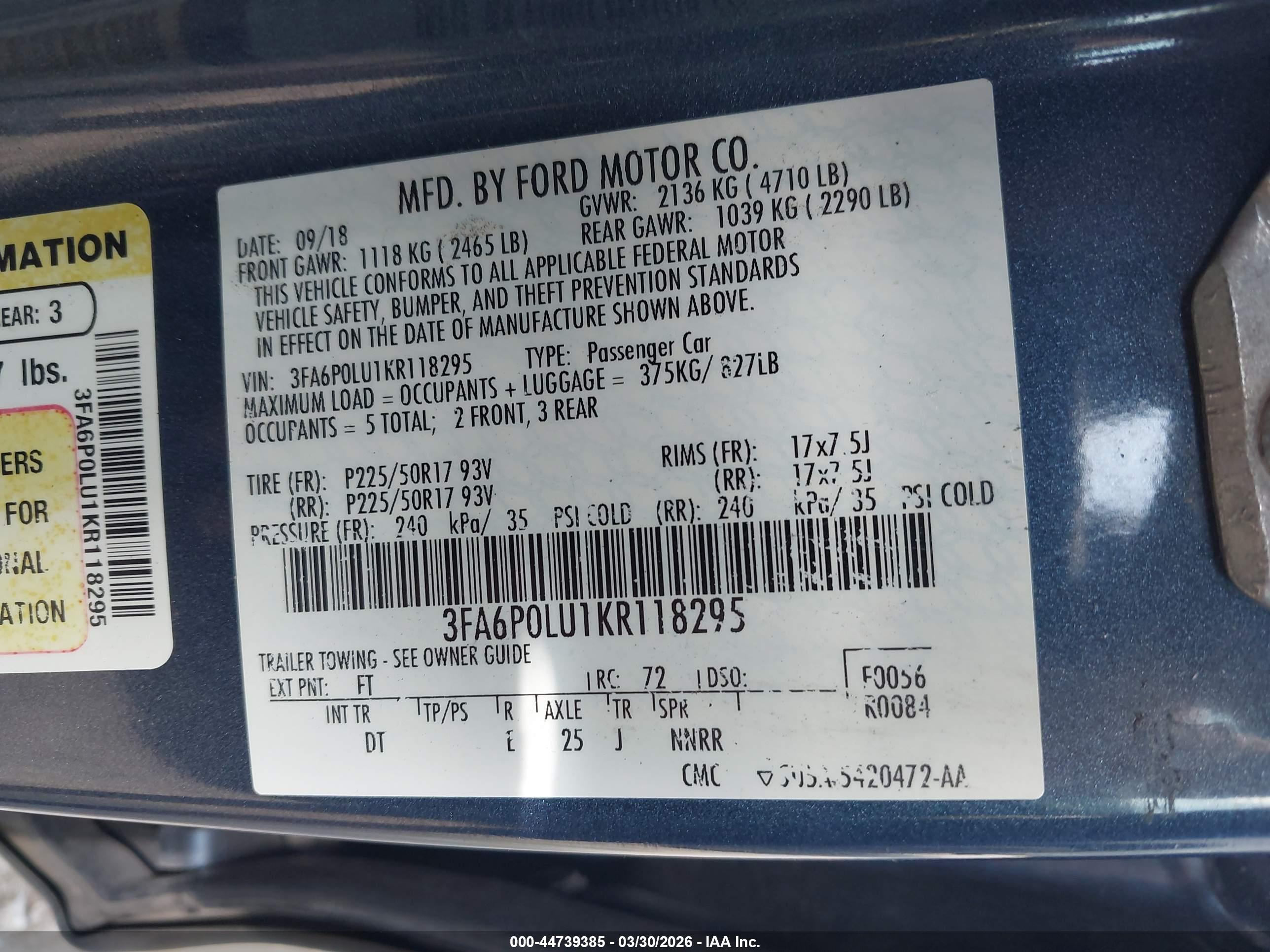 FORD FUSION image 9