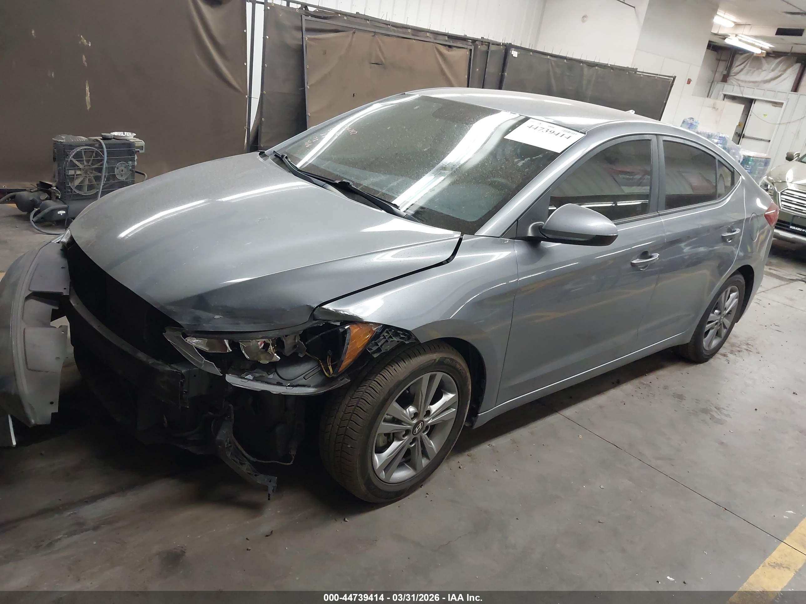 HYUNDAI ELANTRA image 2