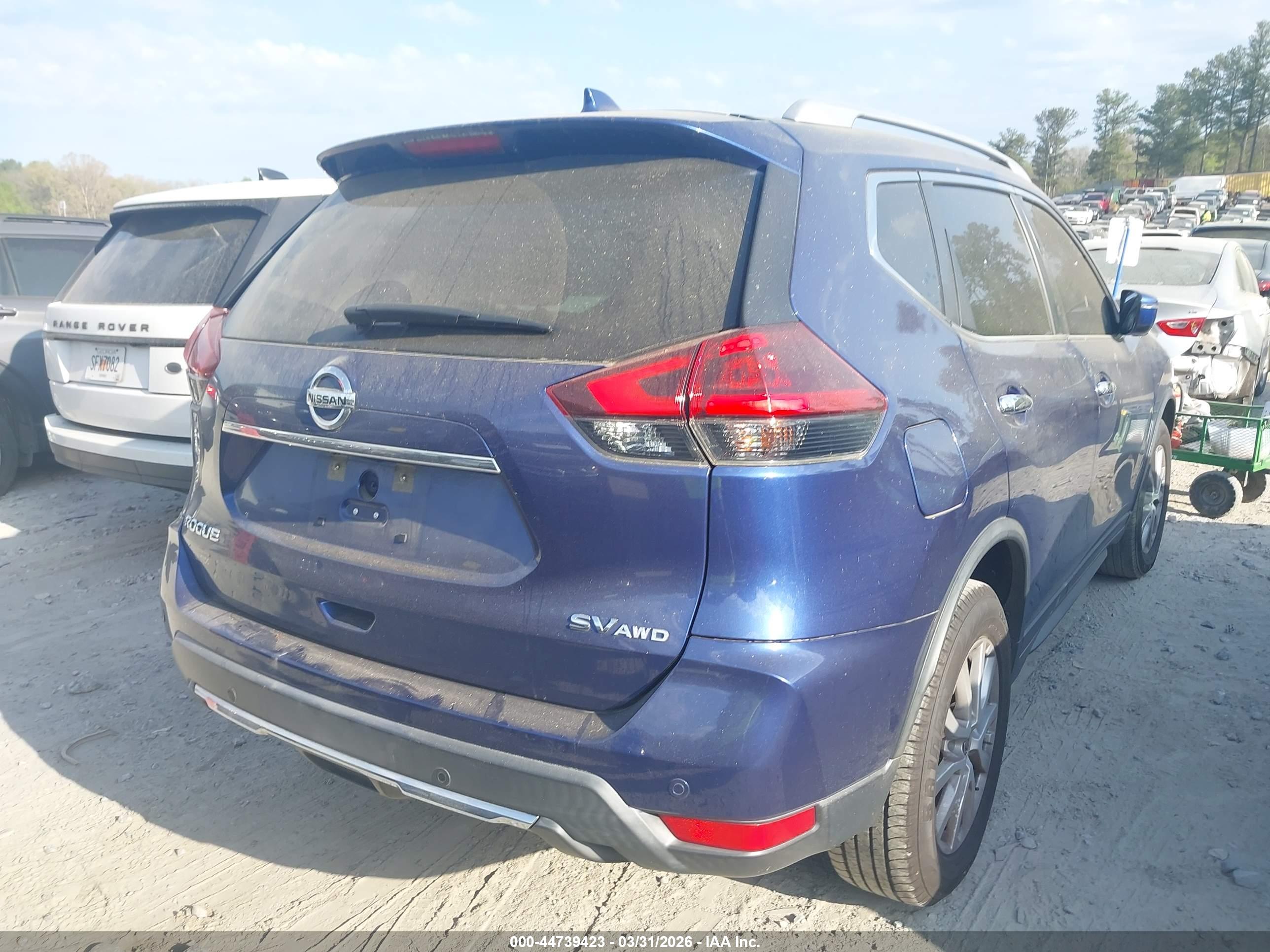 NISSAN ROGUE image 4