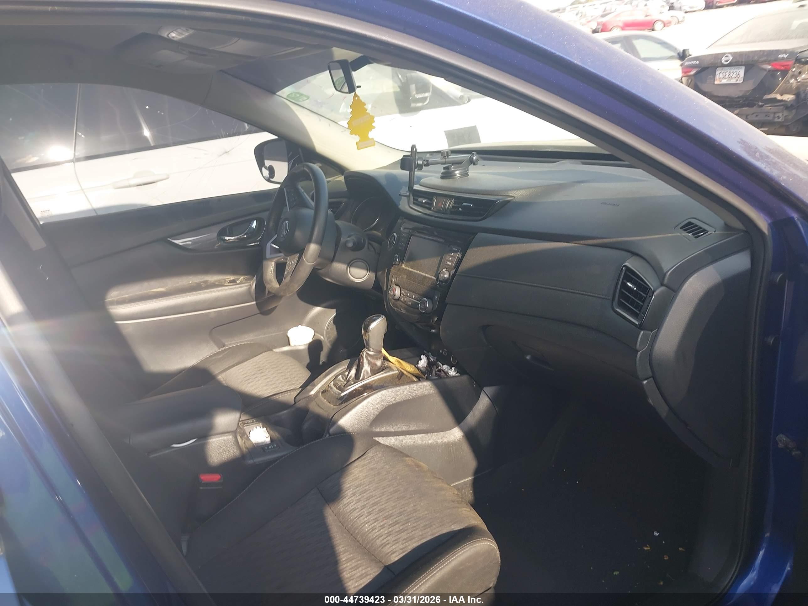 NISSAN ROGUE image 5