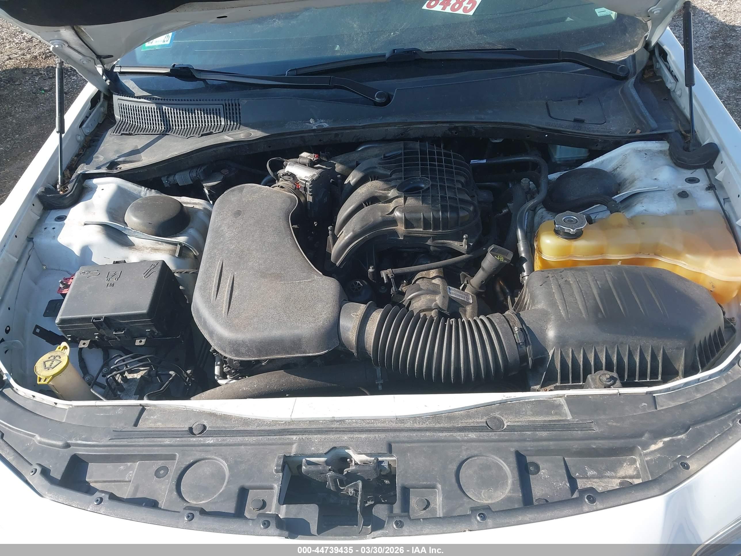CHRYSLER 300 image 10