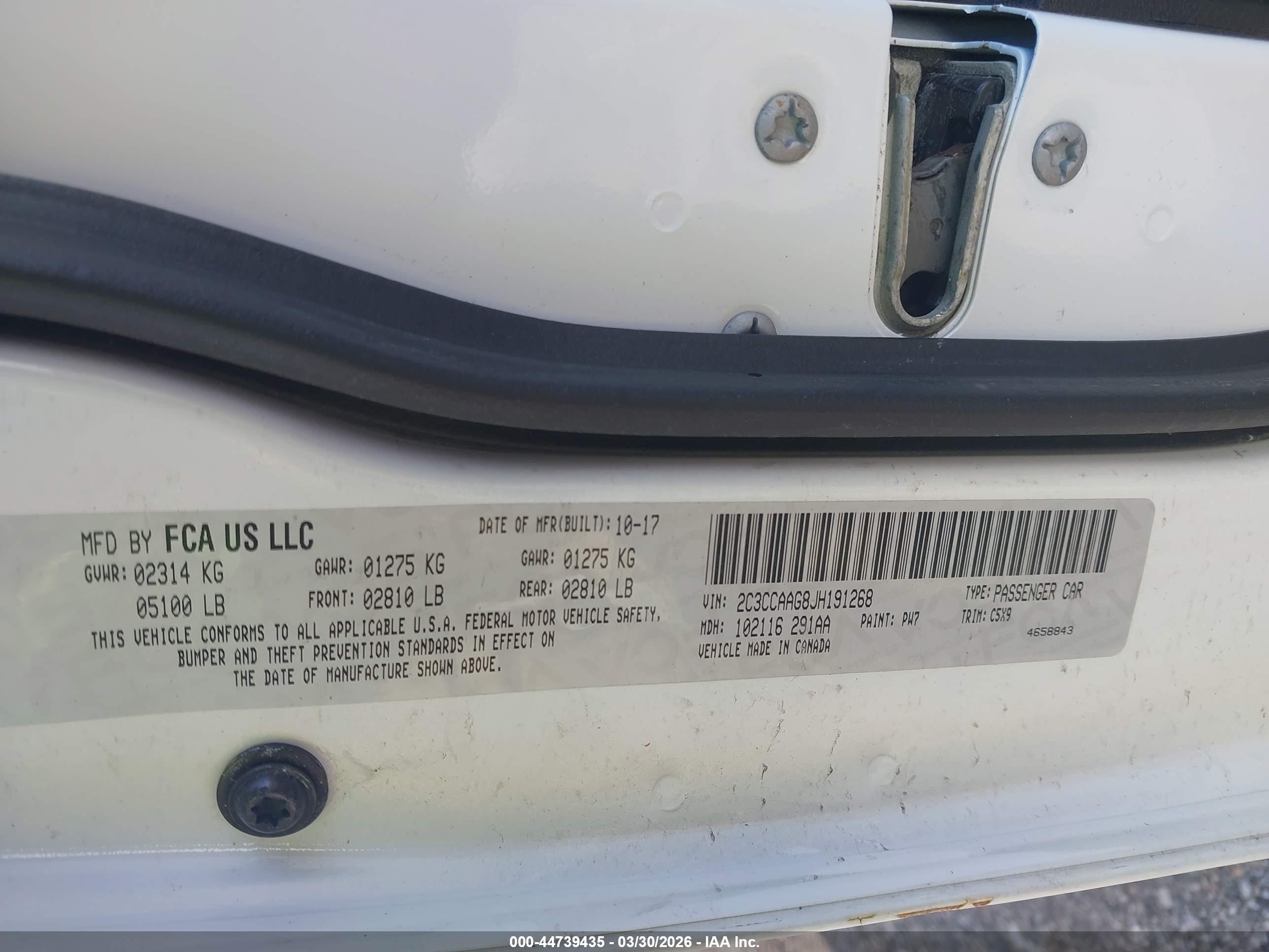 CHRYSLER 300 image 9