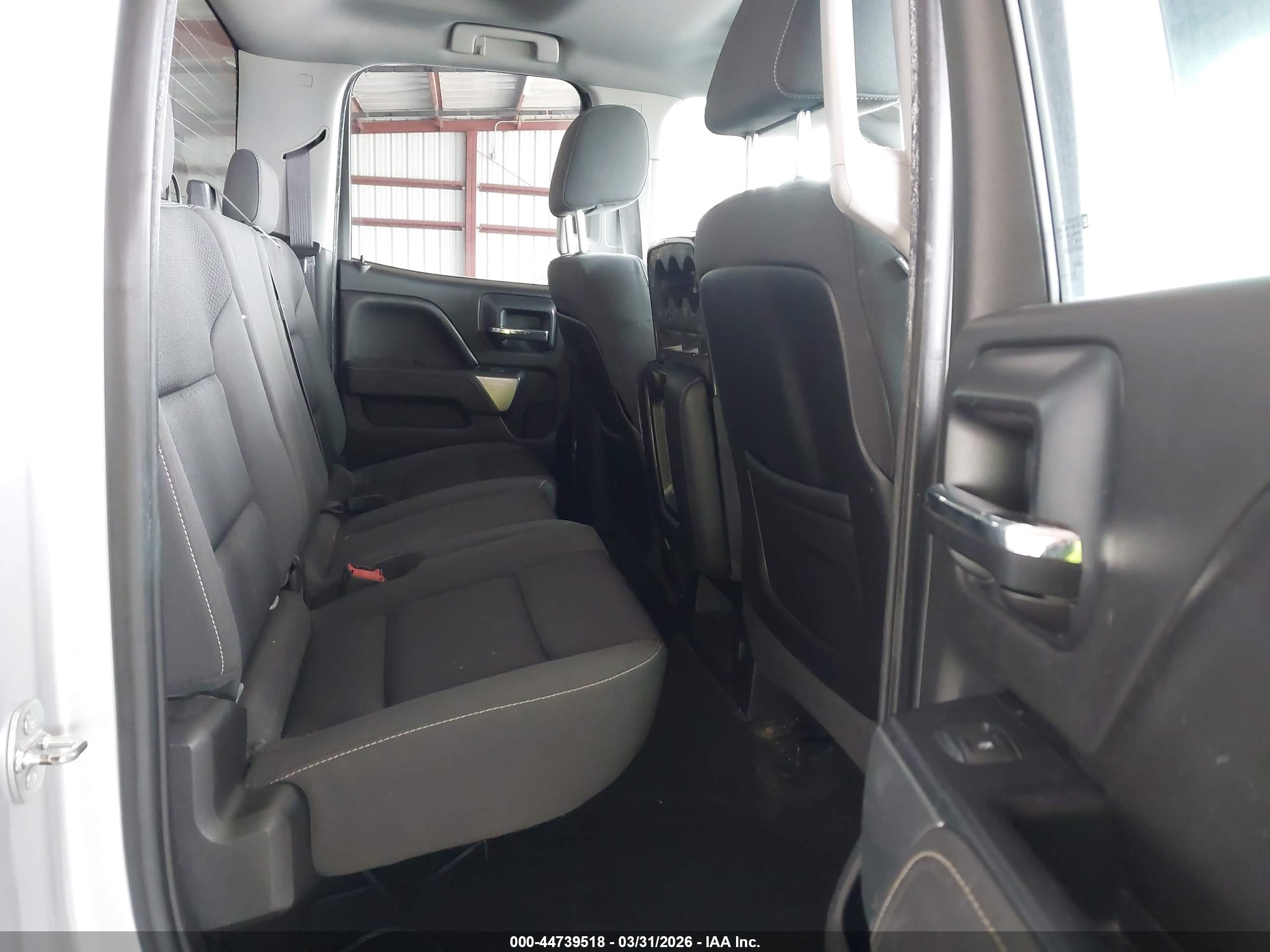 CHEVROLET SILVERADO image 8