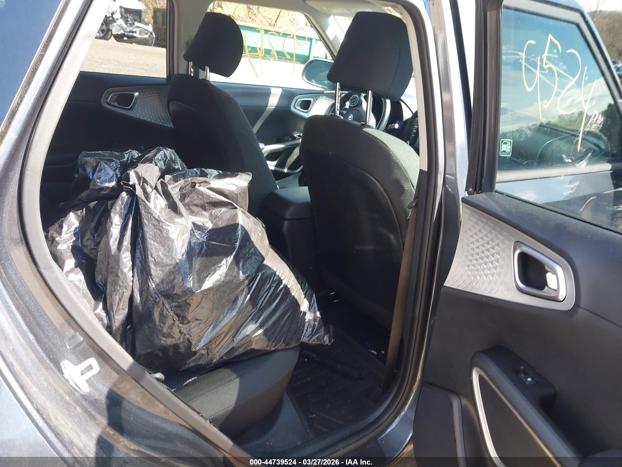 KIA SOUL image 8