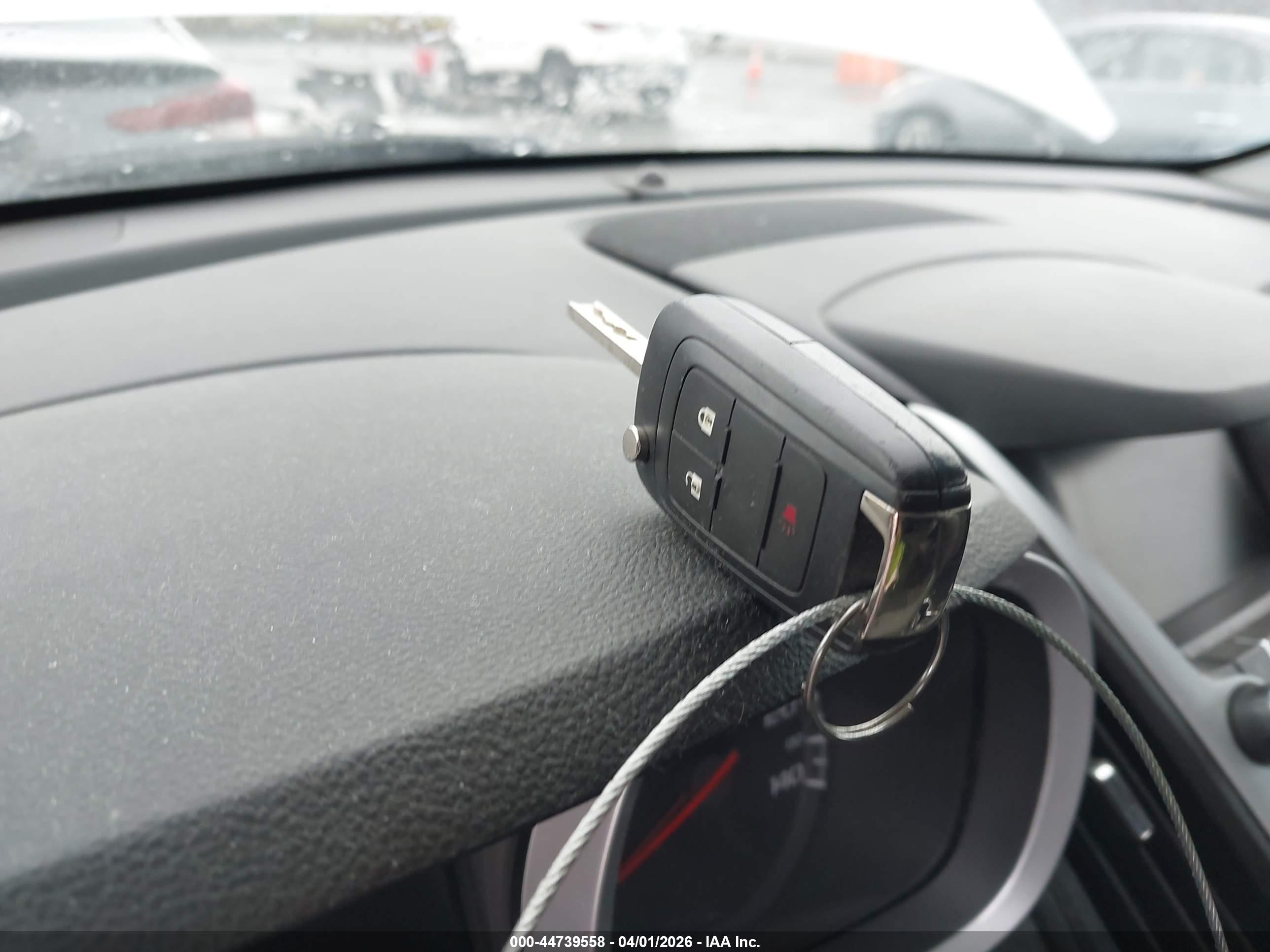 CHEVROLET EQUINOX image 11
