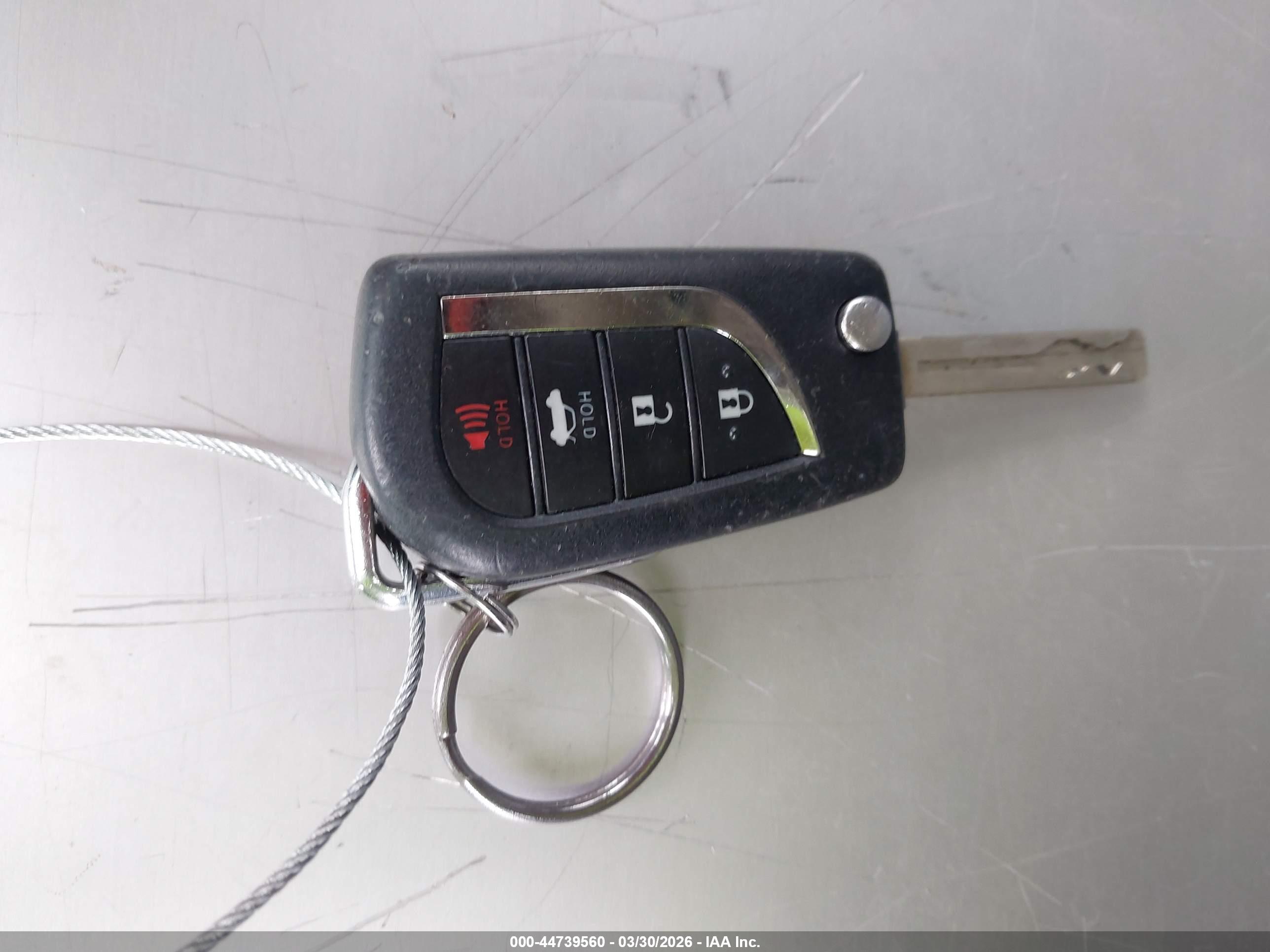TOYOTA CAMRY image 11