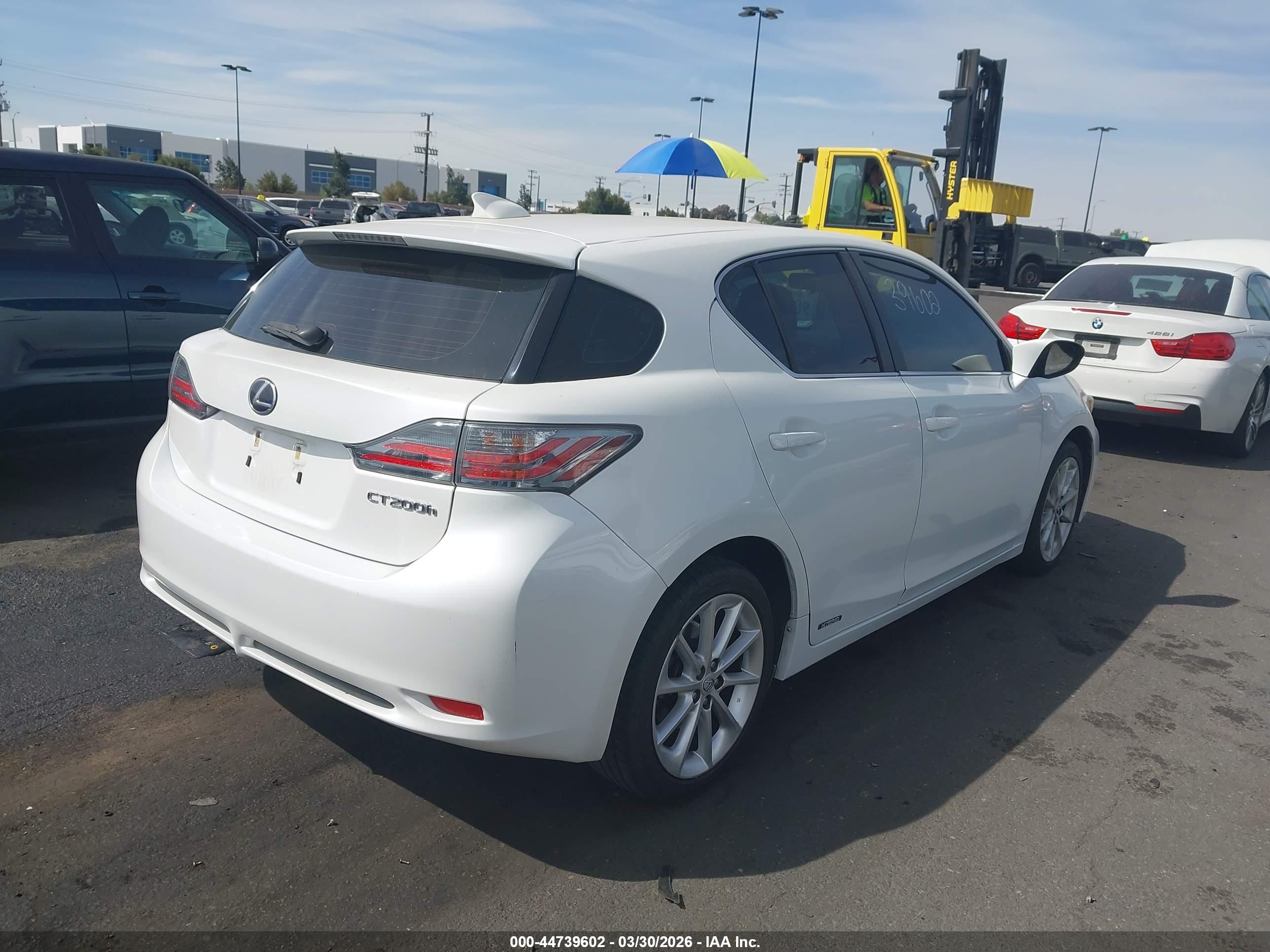 LEXUS CT image 4