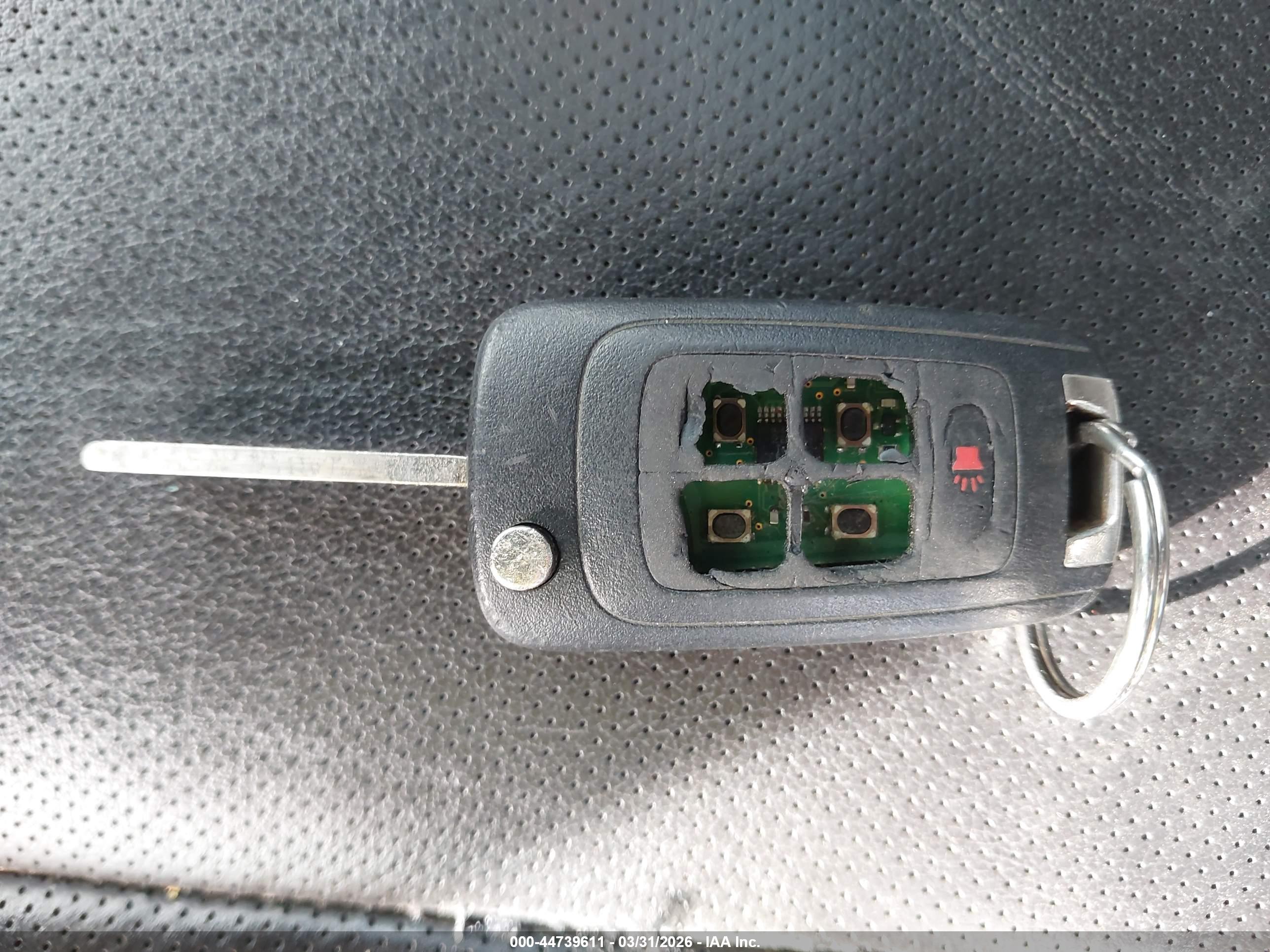GMC TERRAIN image 11
