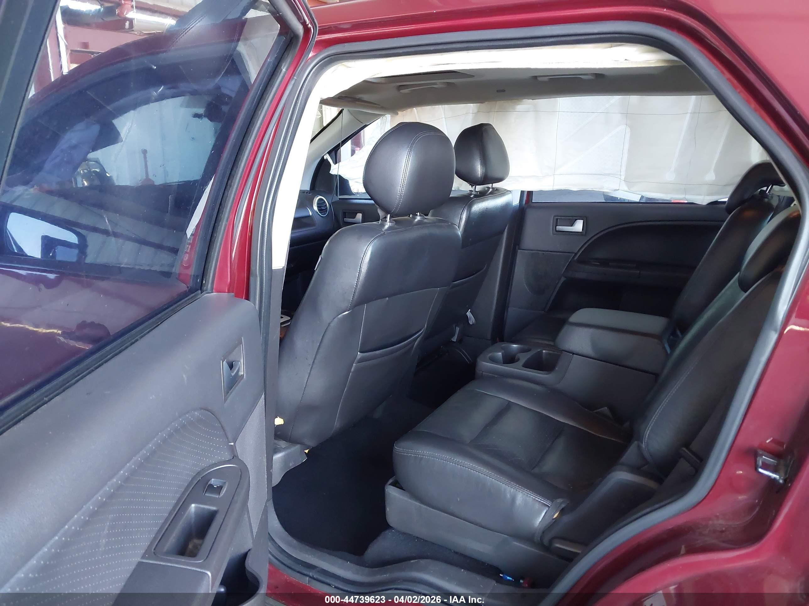 FORD FREESTYLE image 8