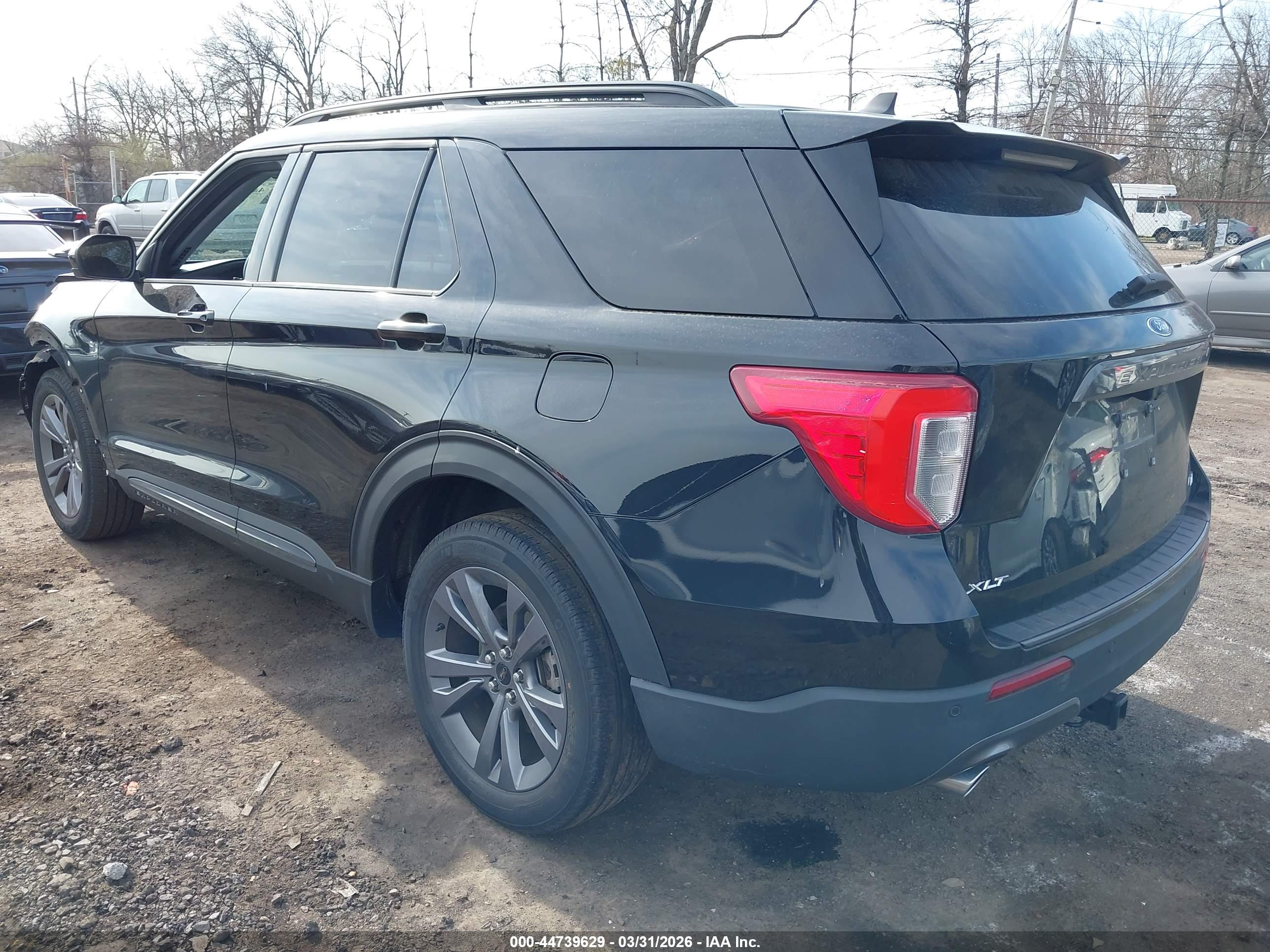 FORD EXPLORER image 3