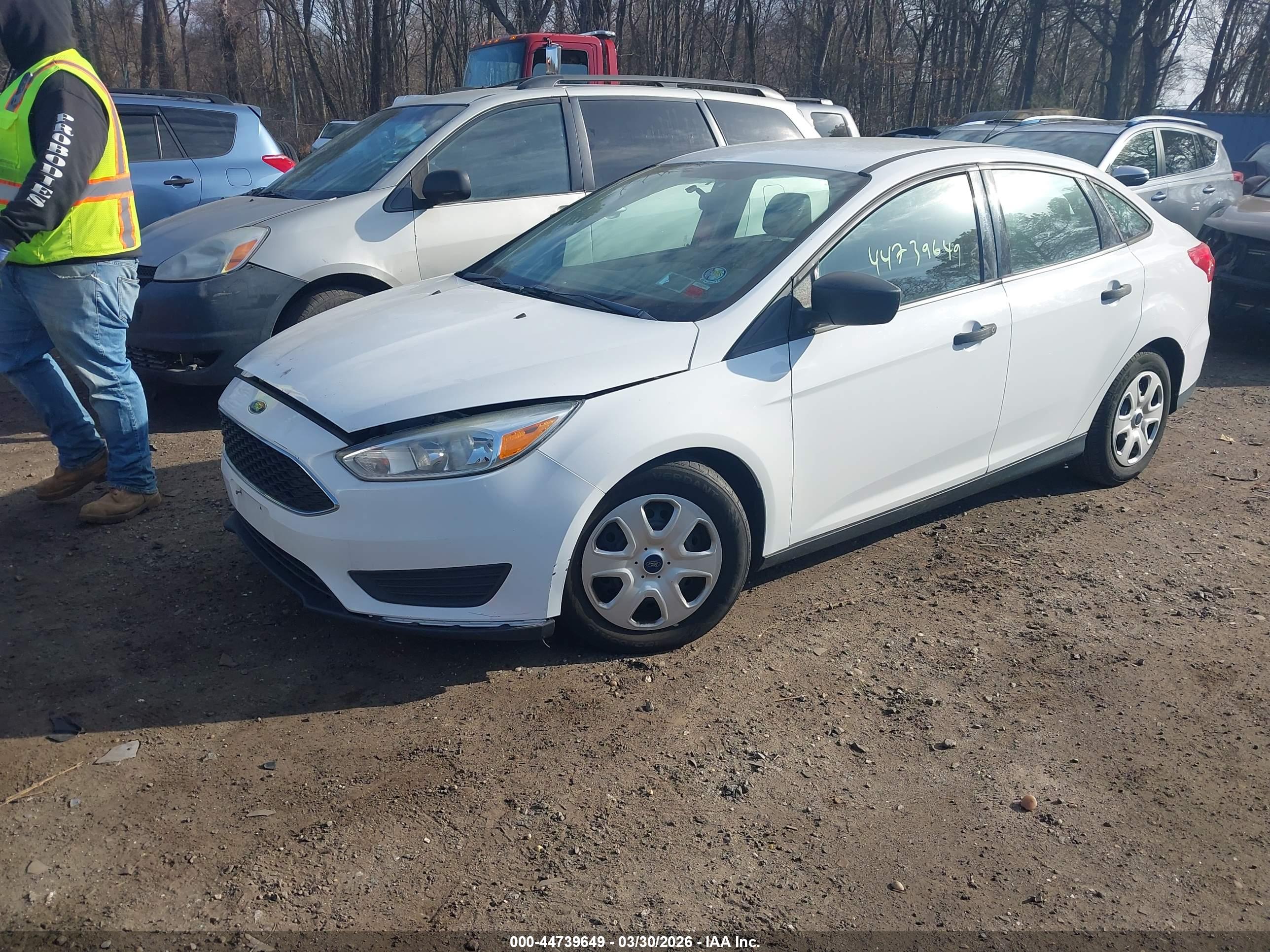 FORD FOCUS image 2