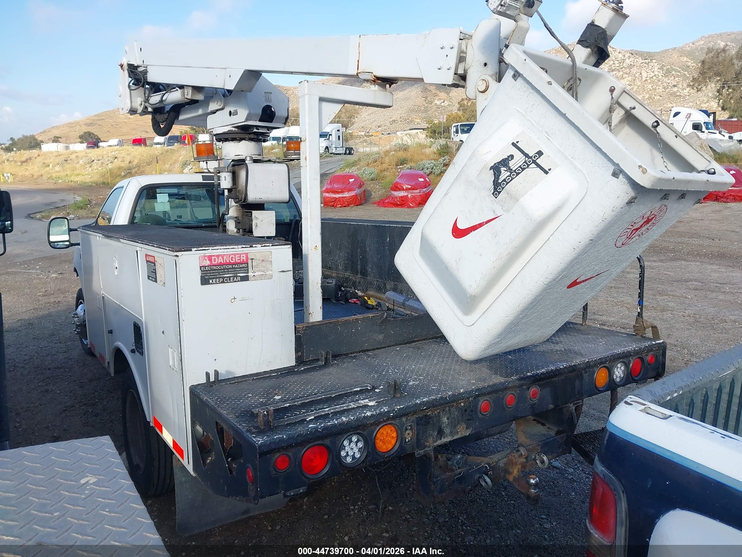 FORD F-450 image 3