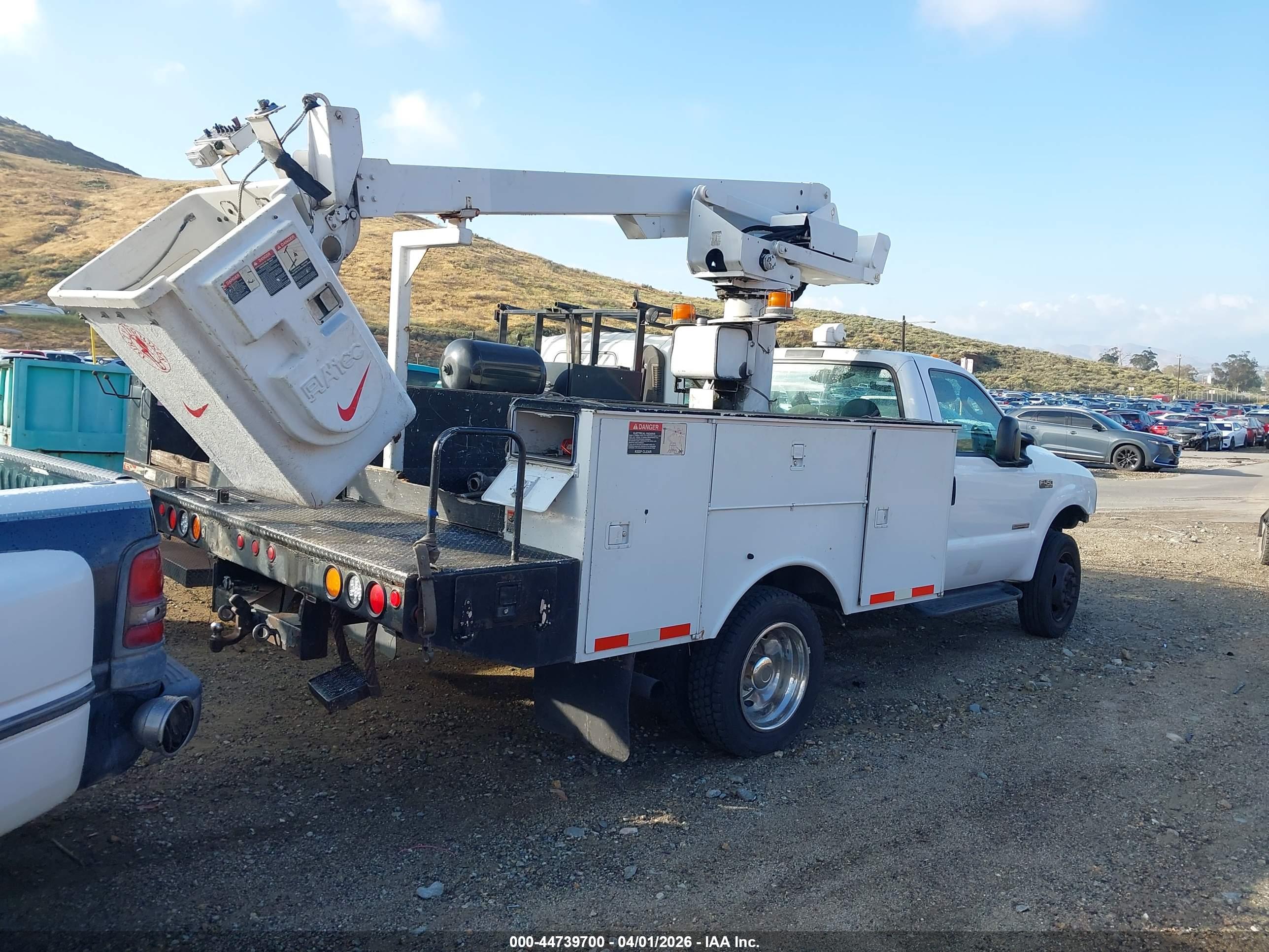 FORD F-450 image 4