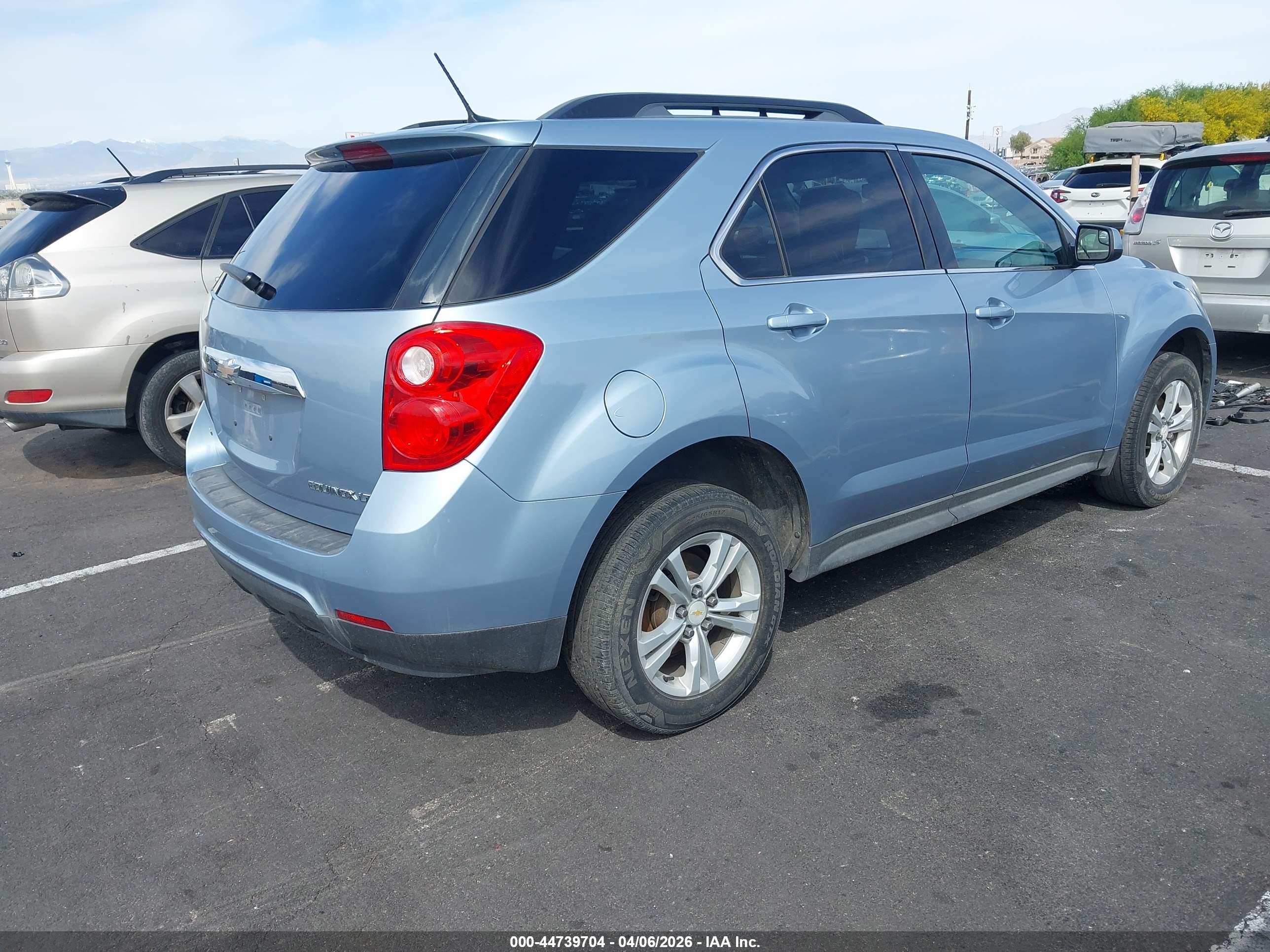 CHEVROLET EQUINOX image 4