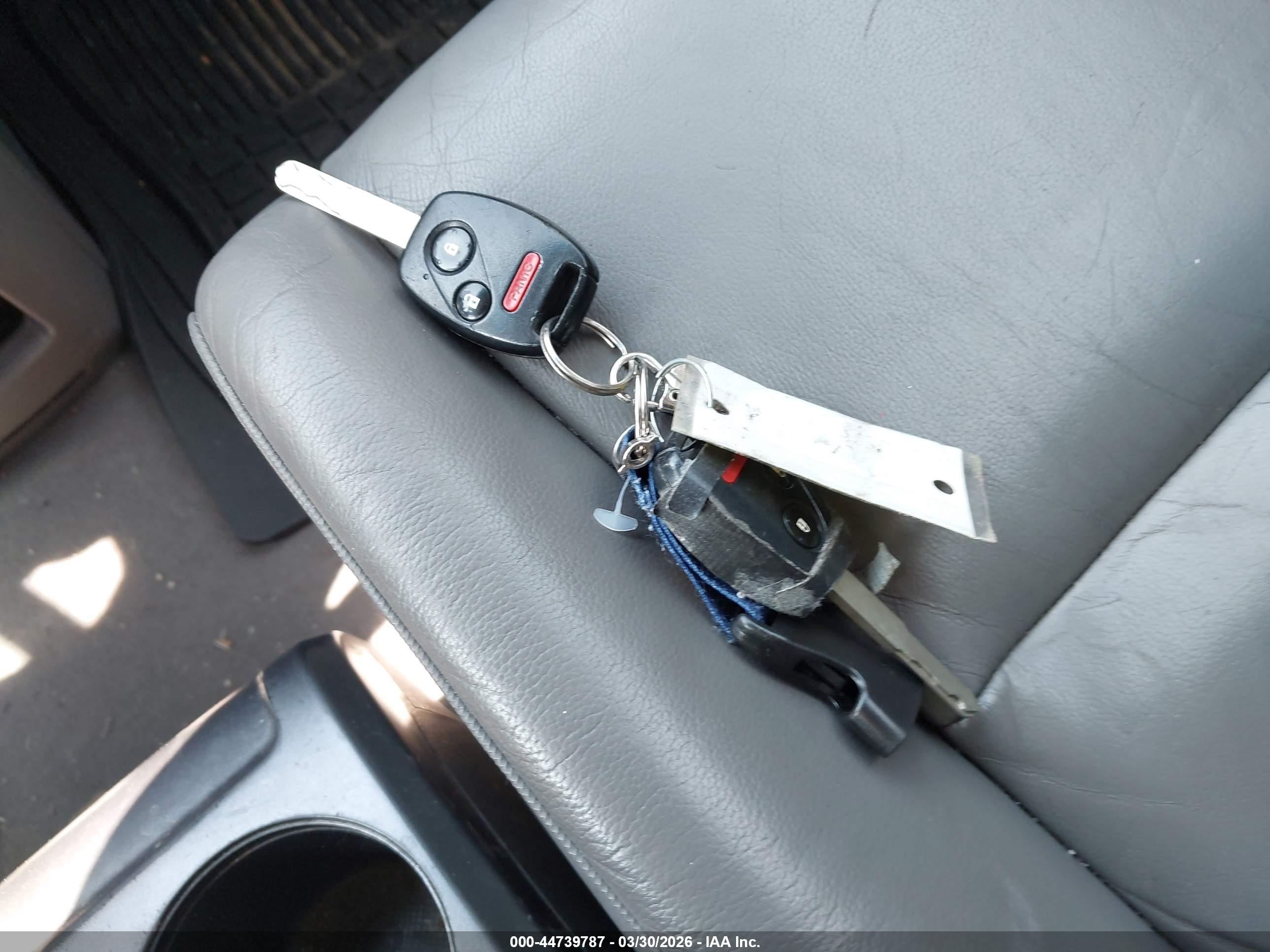 HONDA CR-V image 11