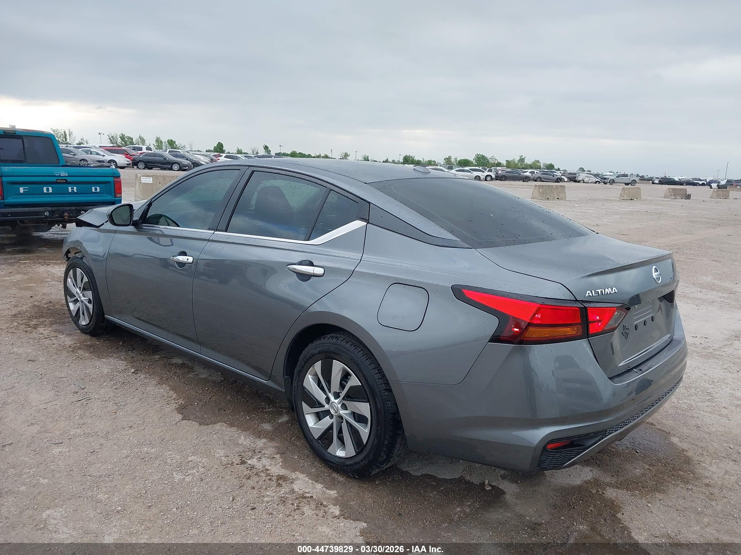 NISSAN ALTIMA image 3