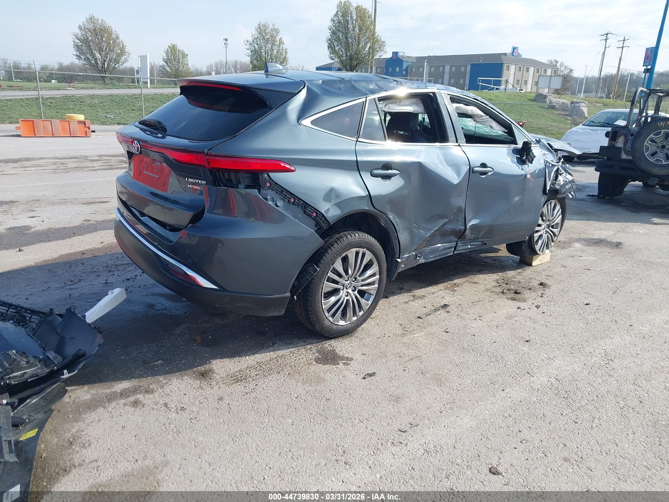 TOYOTA VENZA image 4