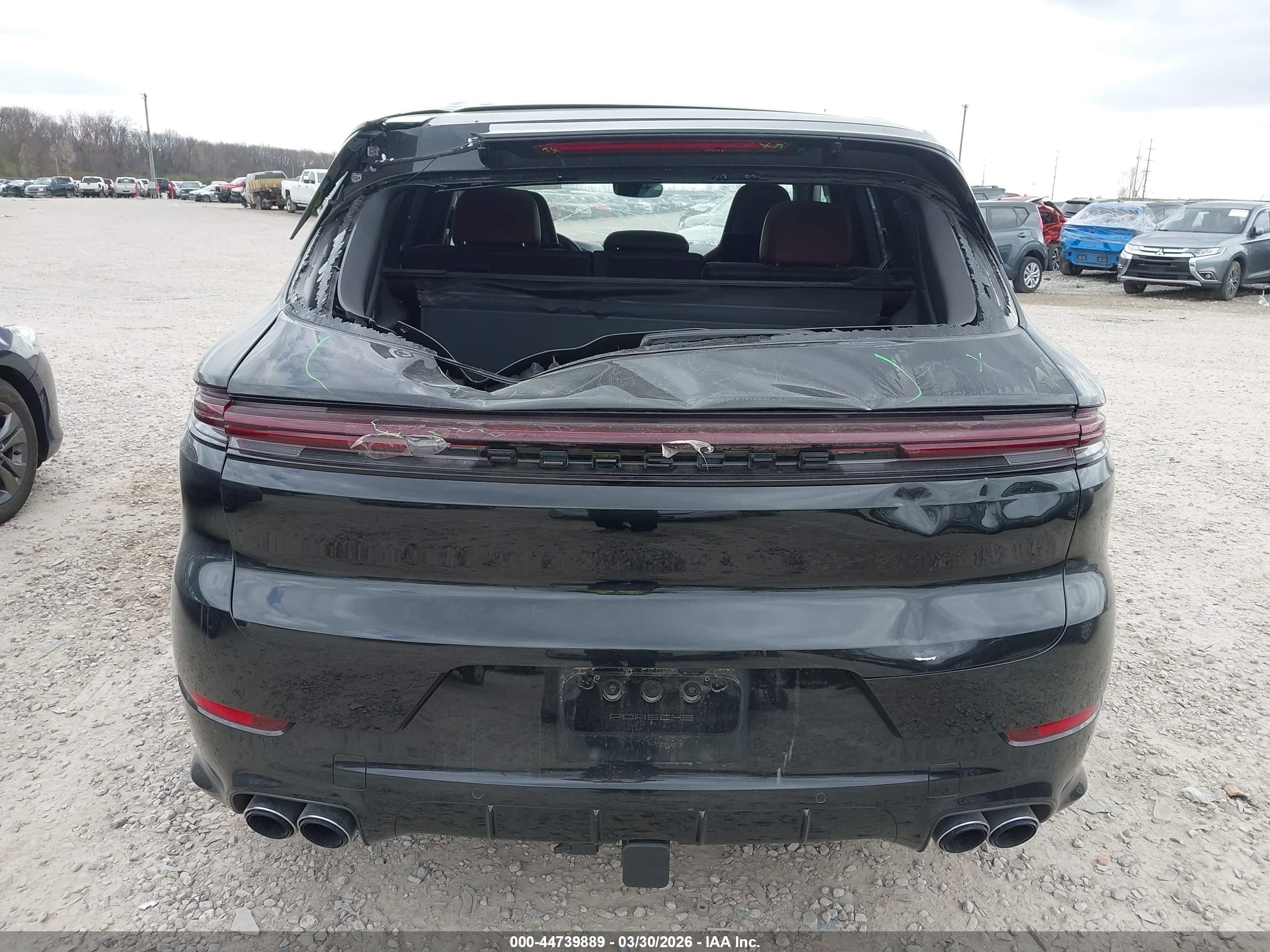 PORSCHE CAYENNE image 6