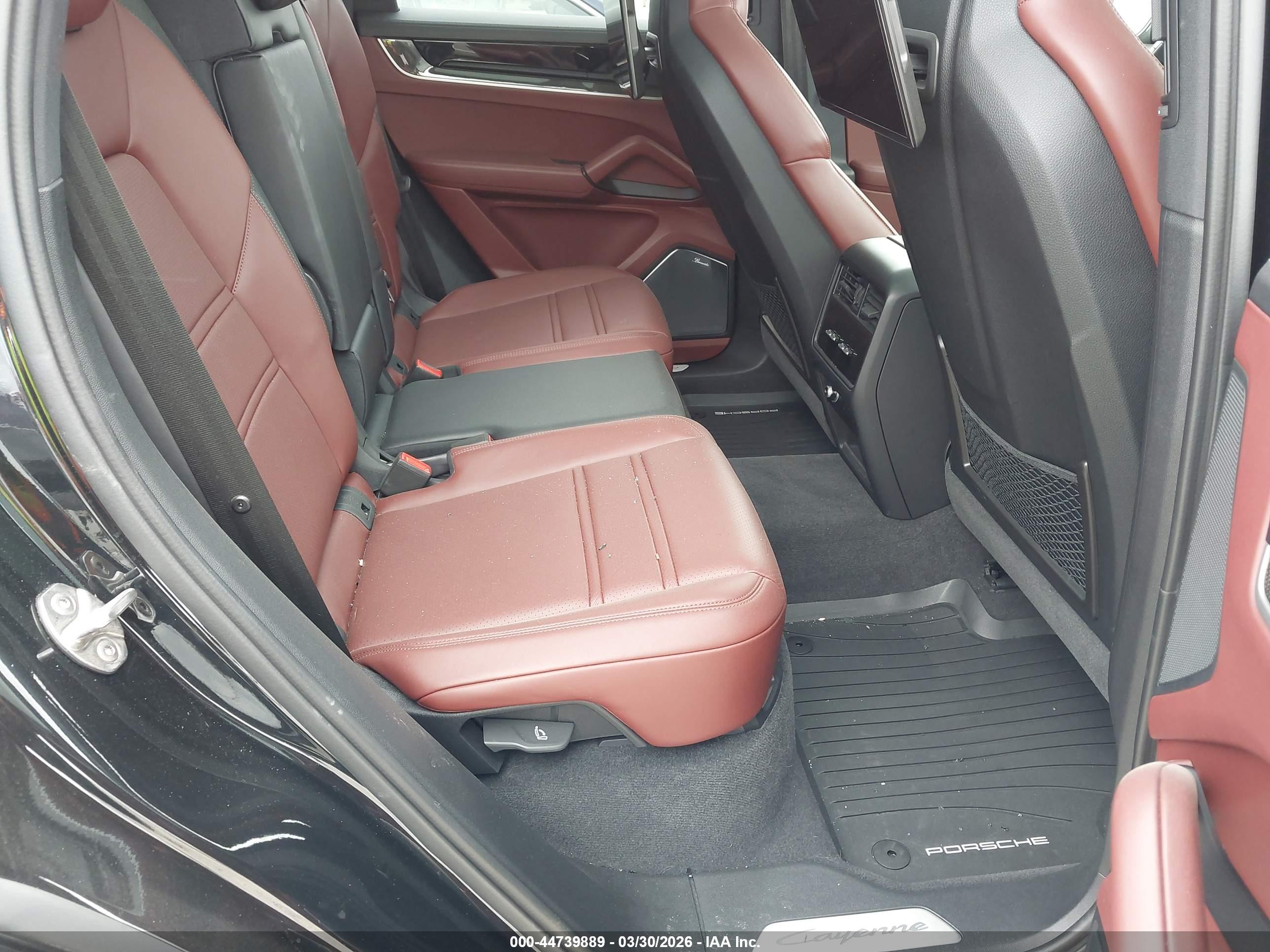 PORSCHE CAYENNE image 8