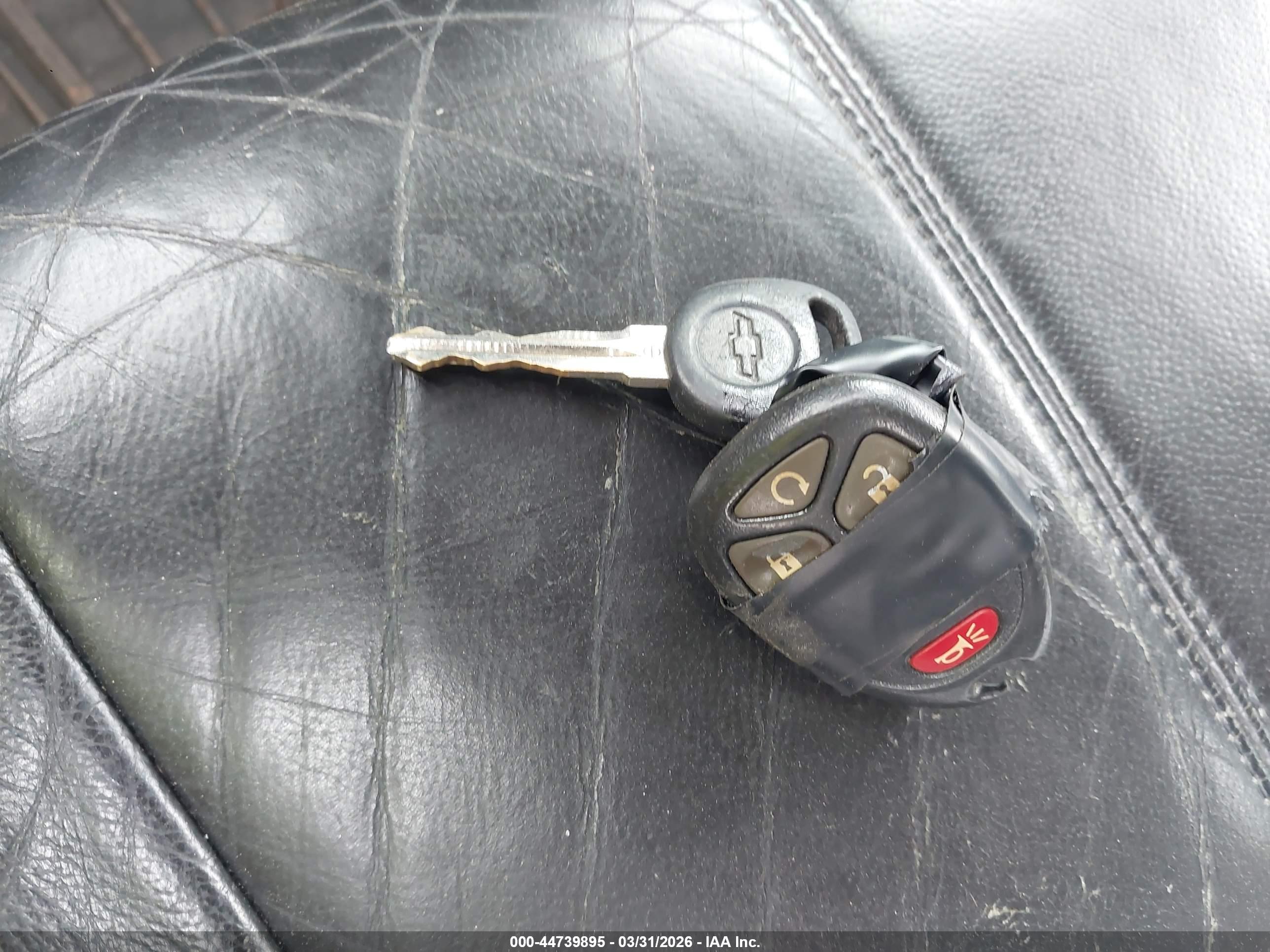 CHEVROLET TAHOE image 11