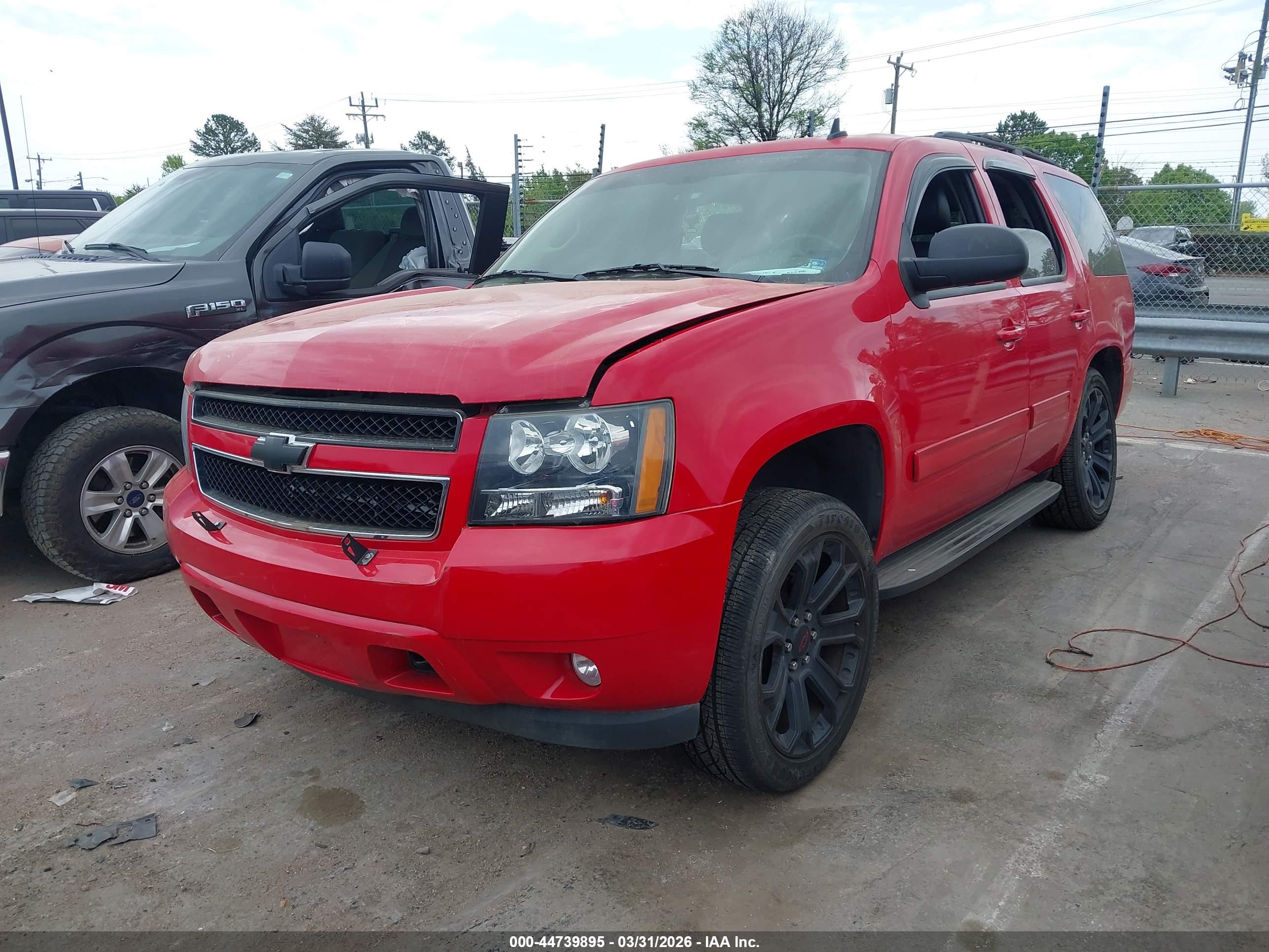 CHEVROLET TAHOE image 2