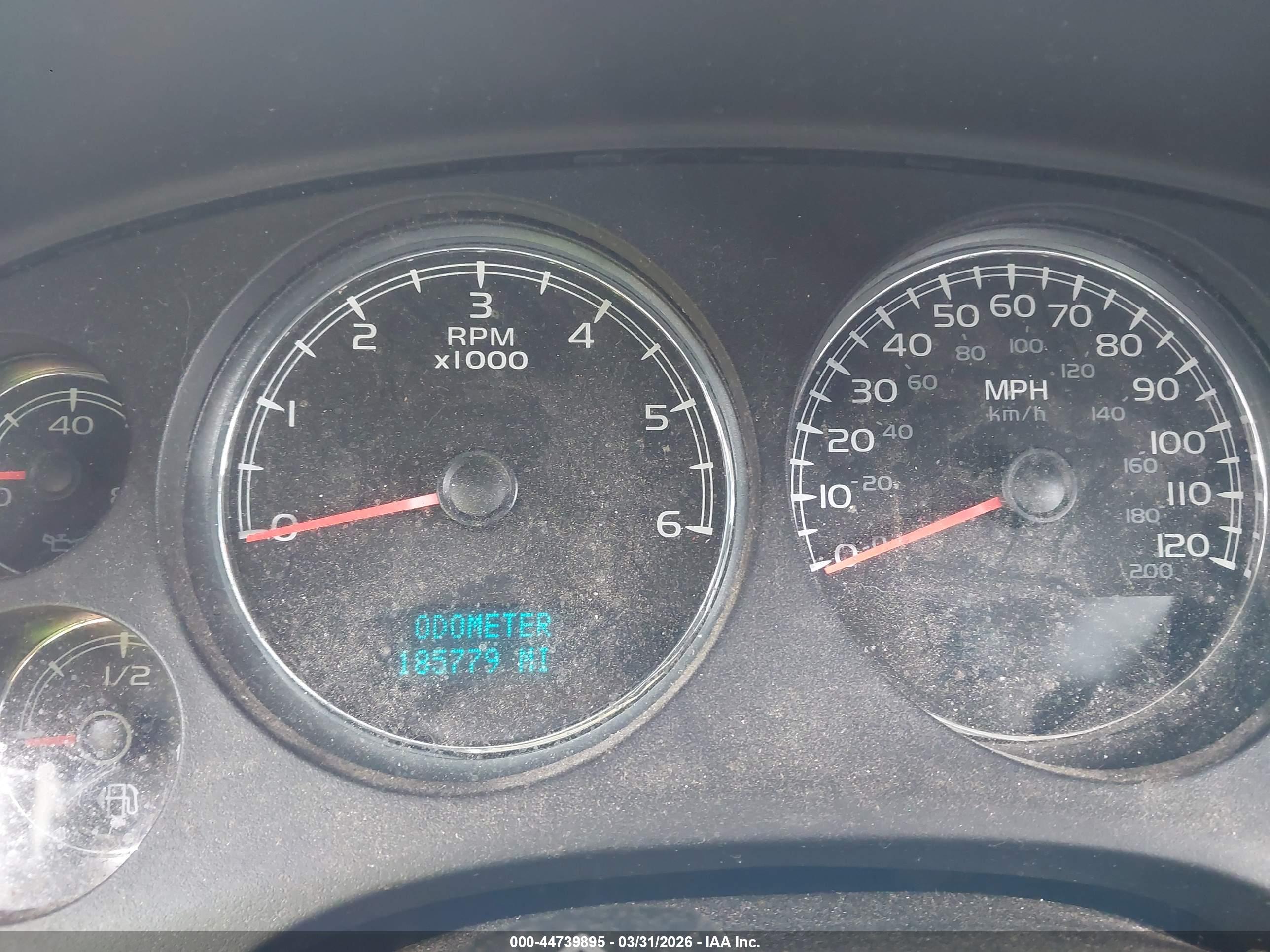 CHEVROLET TAHOE image 7