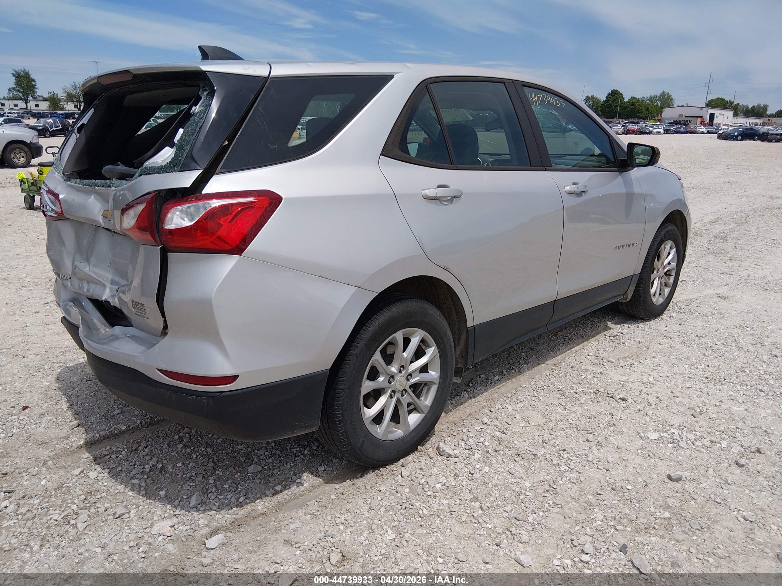 CHEVROLET EQUINOX image 4