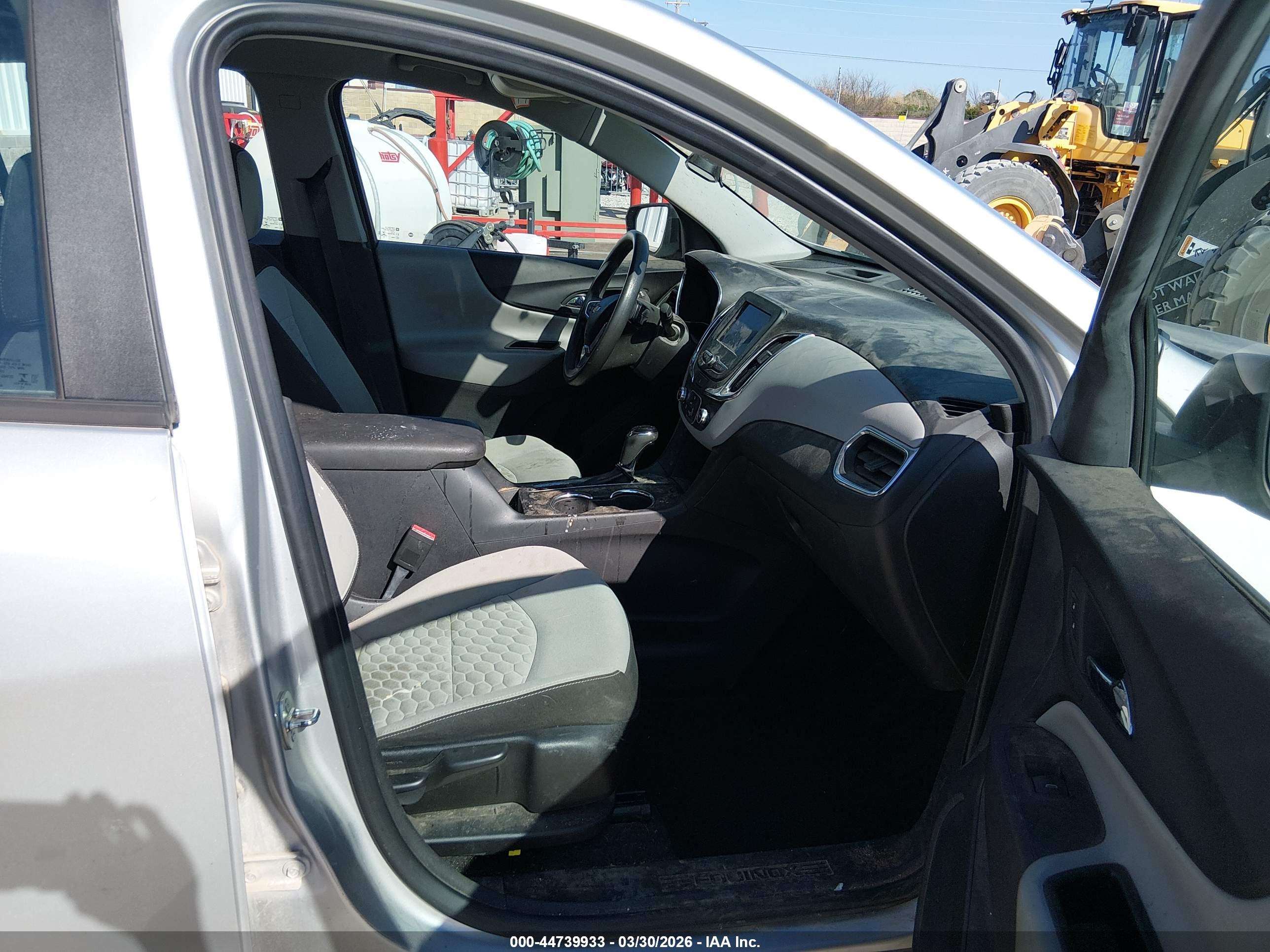CHEVROLET EQUINOX image 5