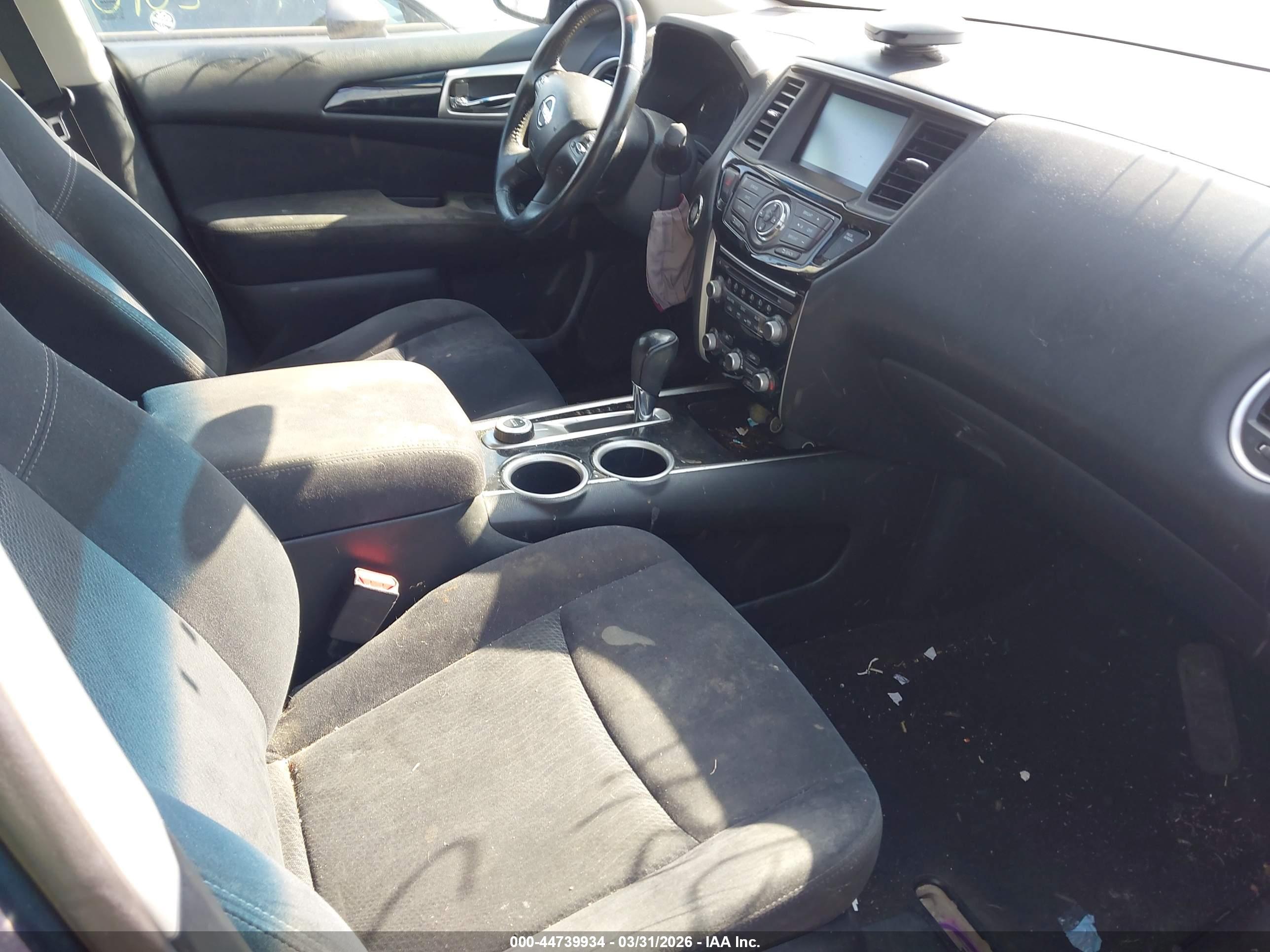 NISSAN PATHFINDER image 5