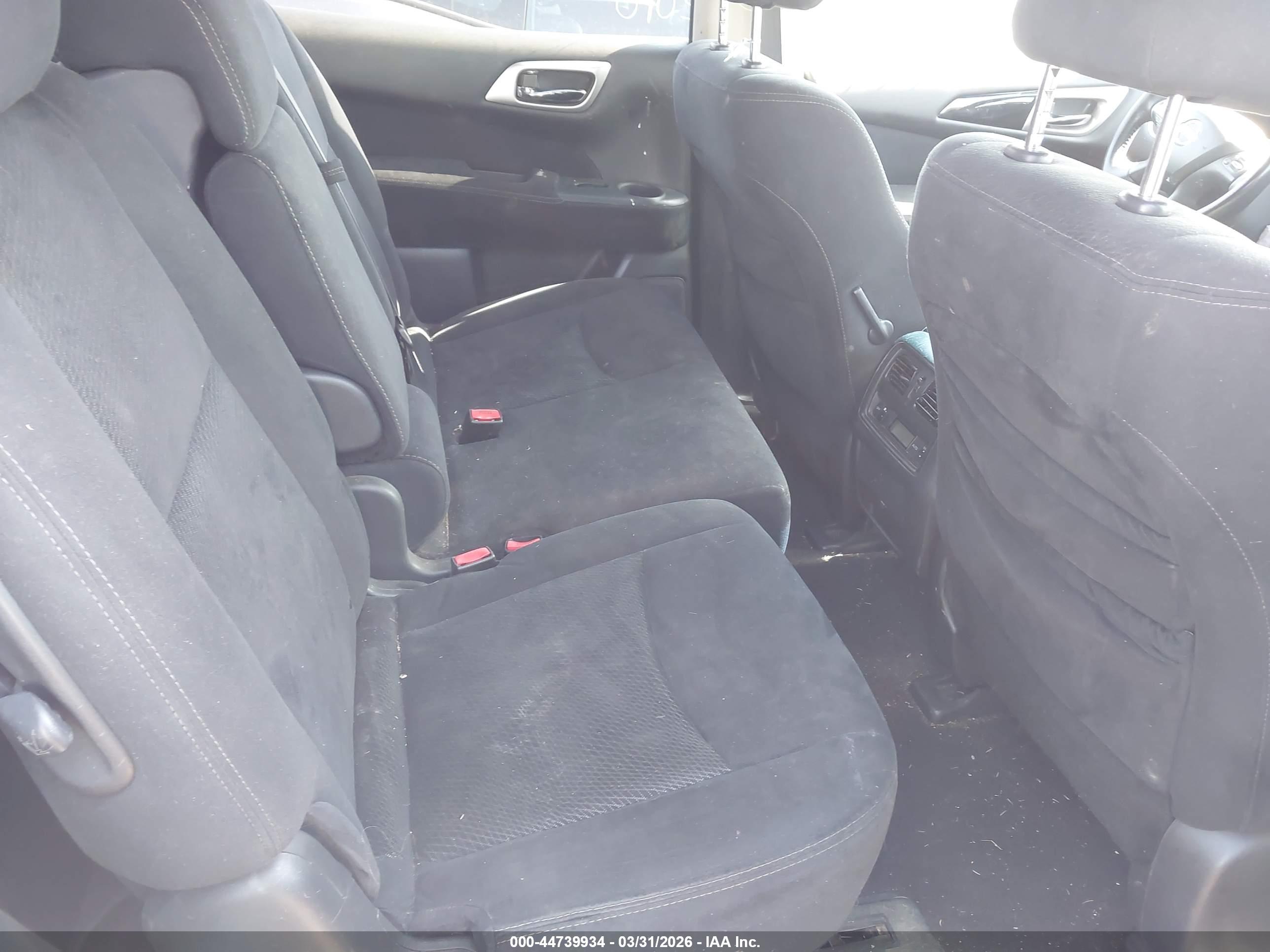 NISSAN PATHFINDER image 8