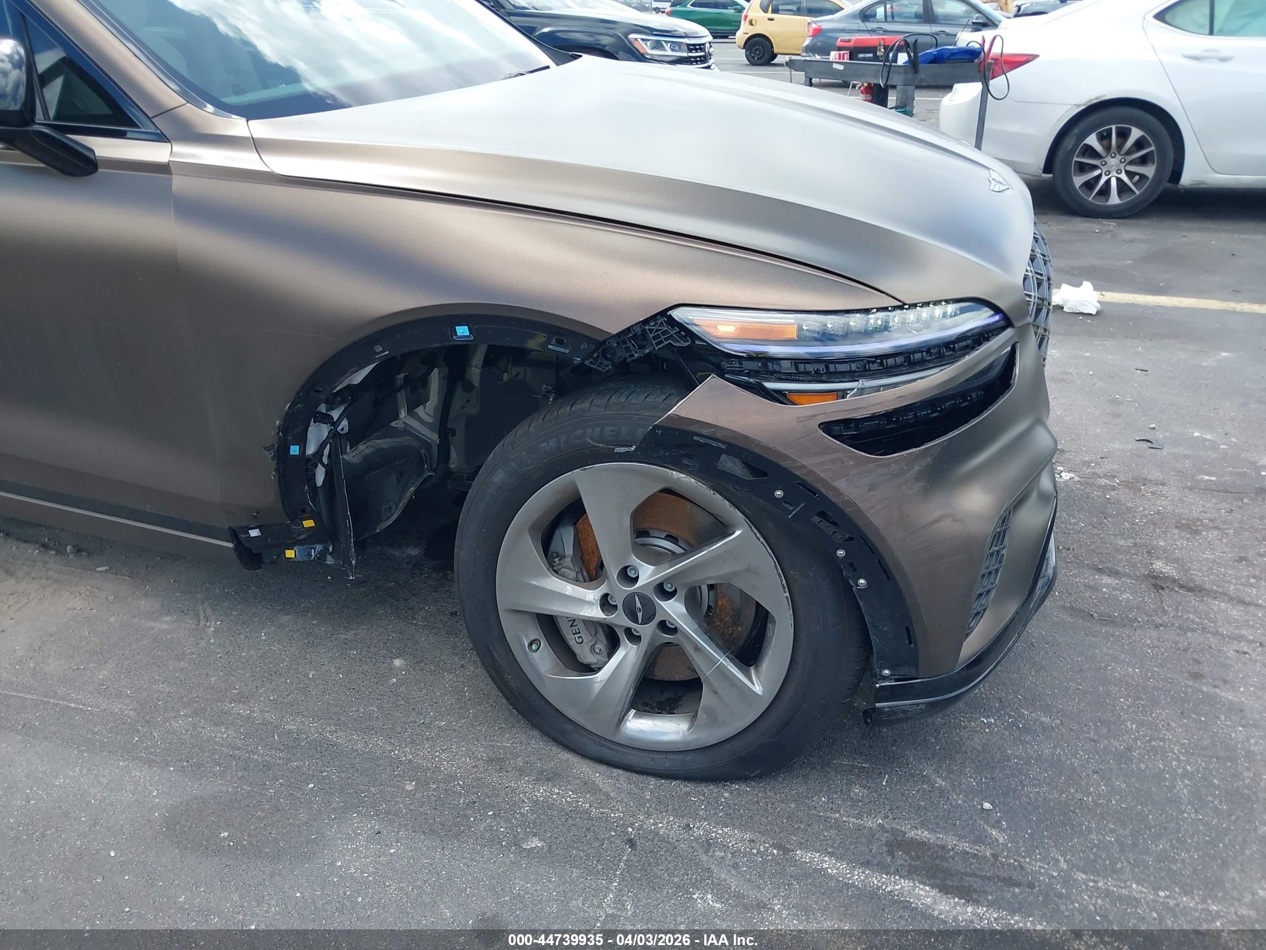 GENESIS GV70 image 6