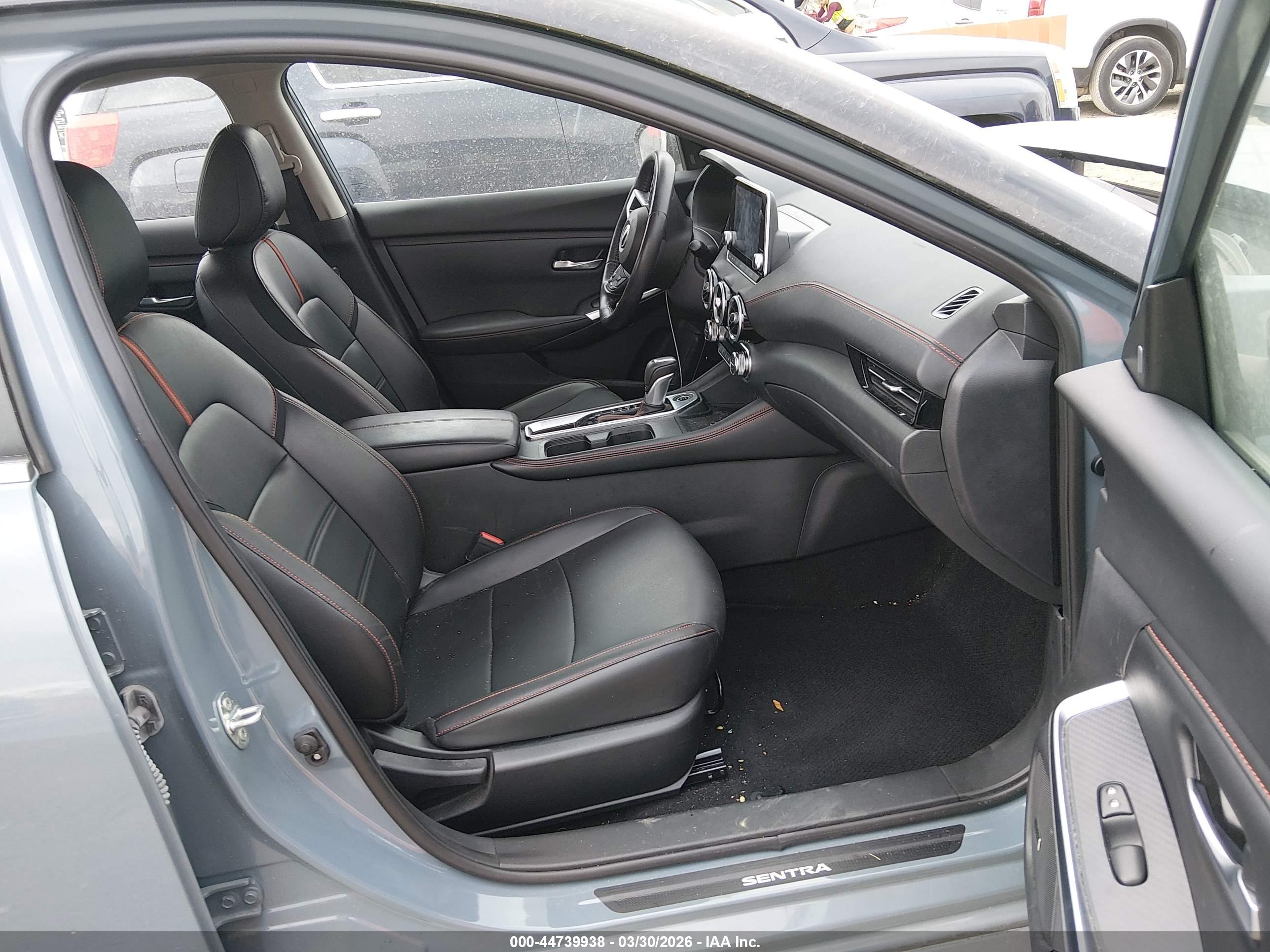 NISSAN SENTRA image 5