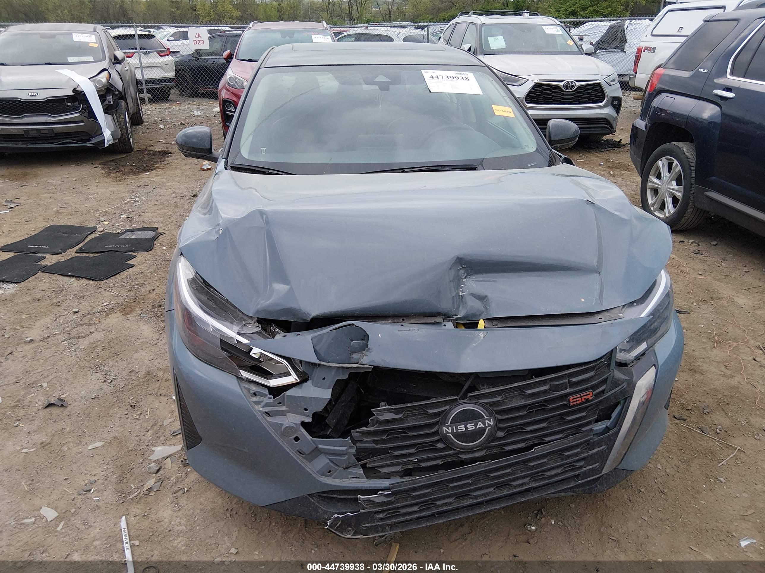 NISSAN SENTRA image 6
