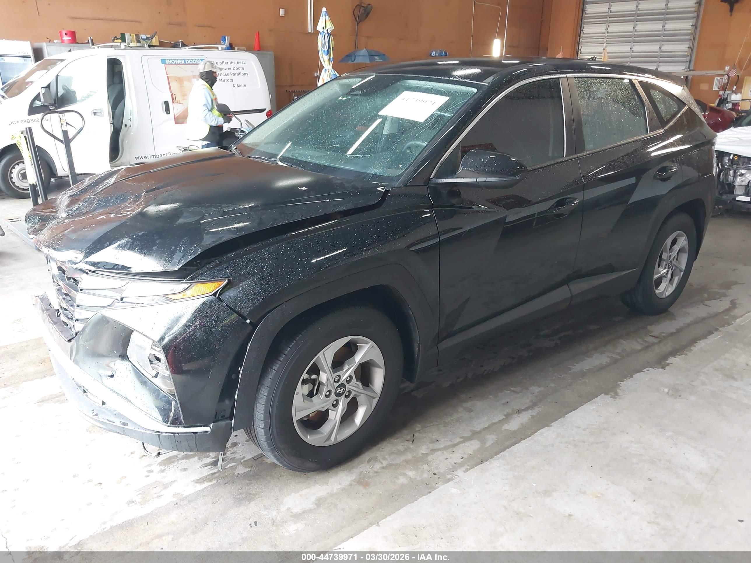 HYUNDAI TUCSON image 2