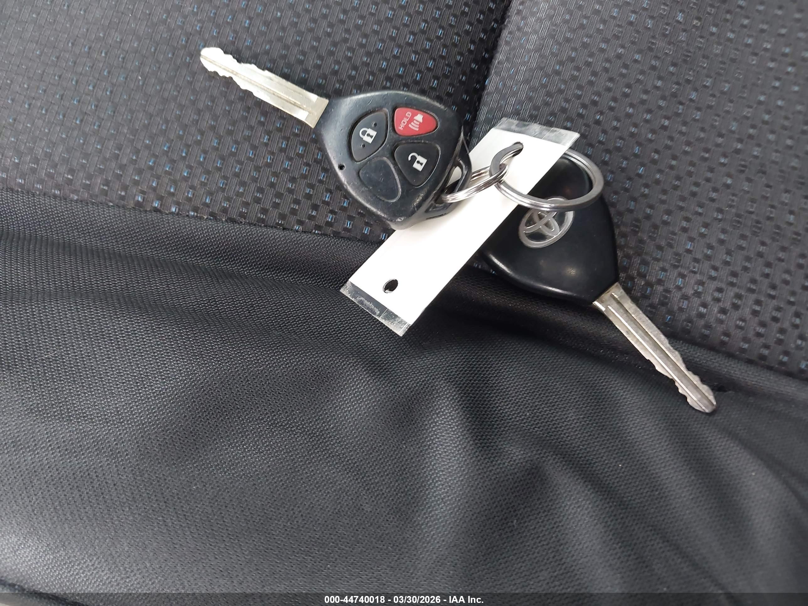 TOYOTA MATRIX image 11