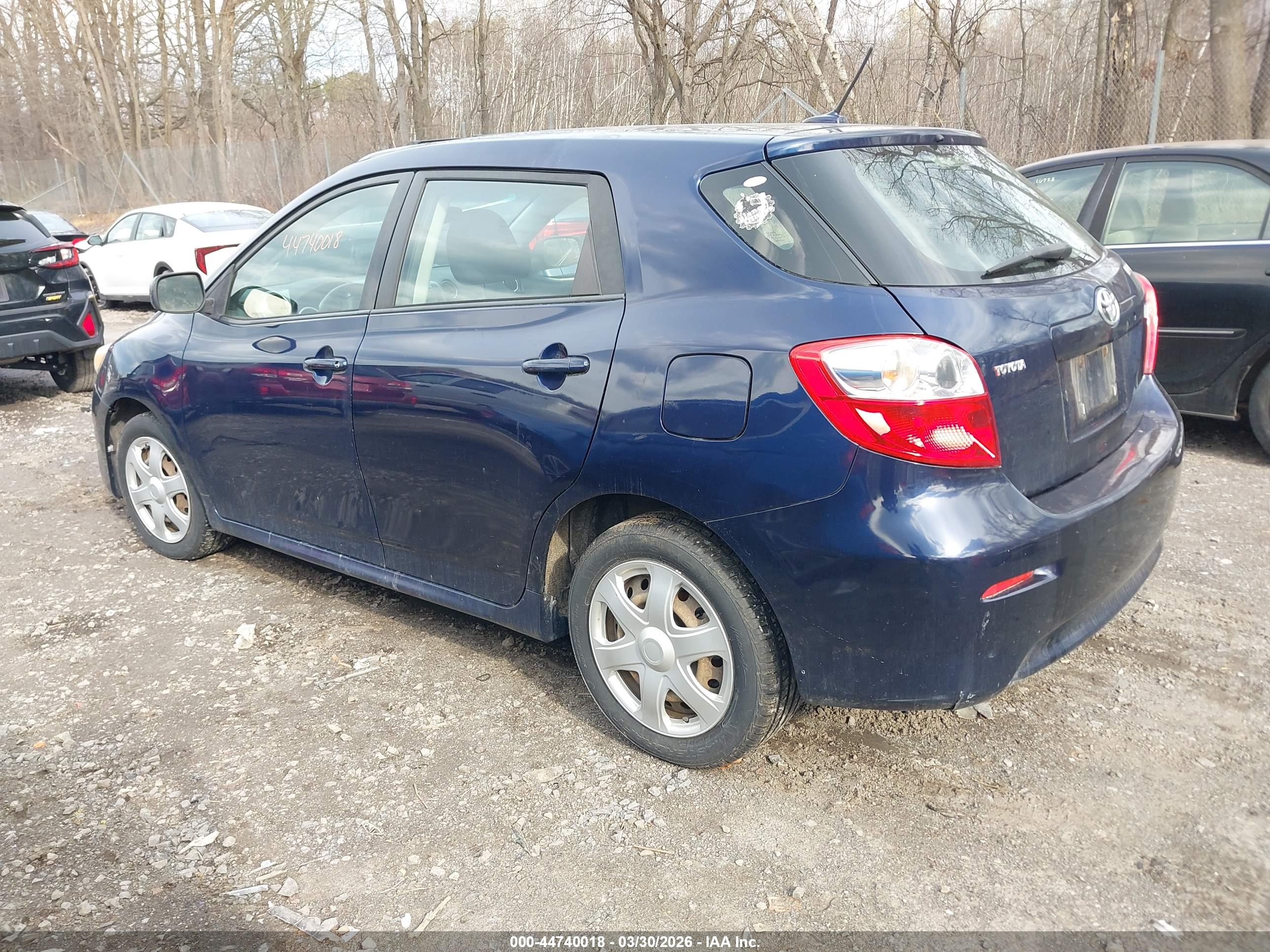 TOYOTA MATRIX image 3