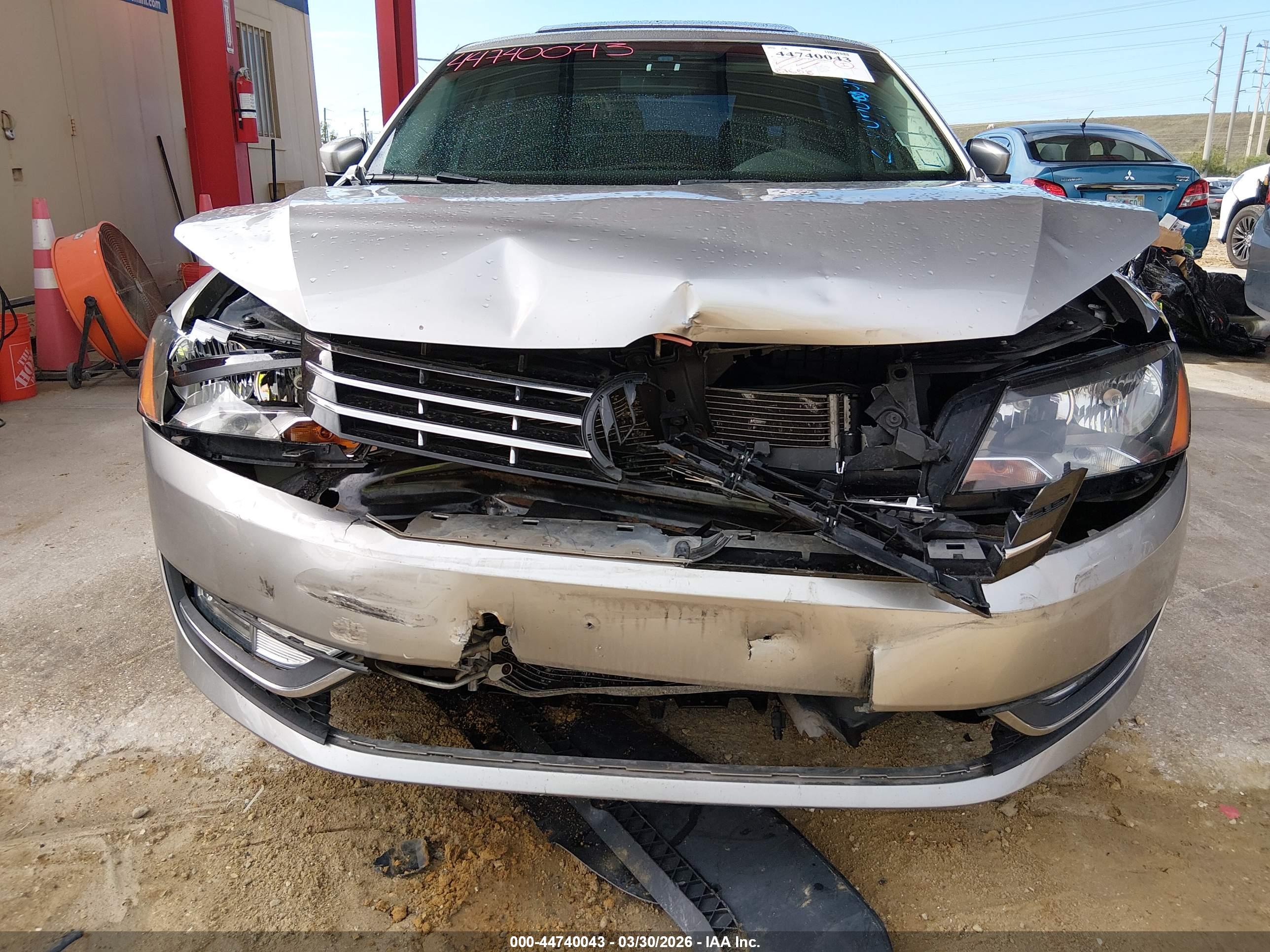VOLKSWAGEN PASSAT image 6