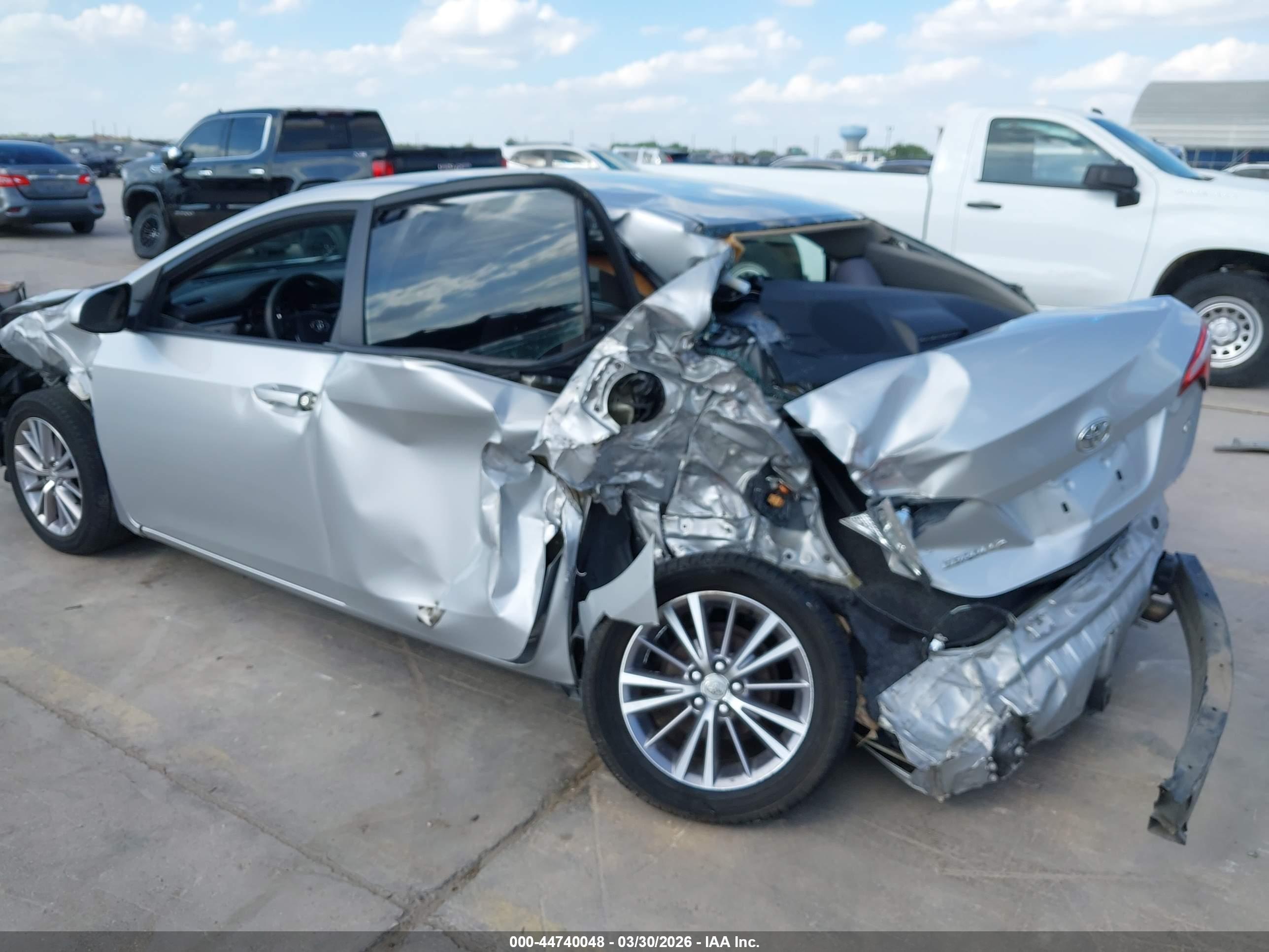 TOYOTA COROLLA image 6
