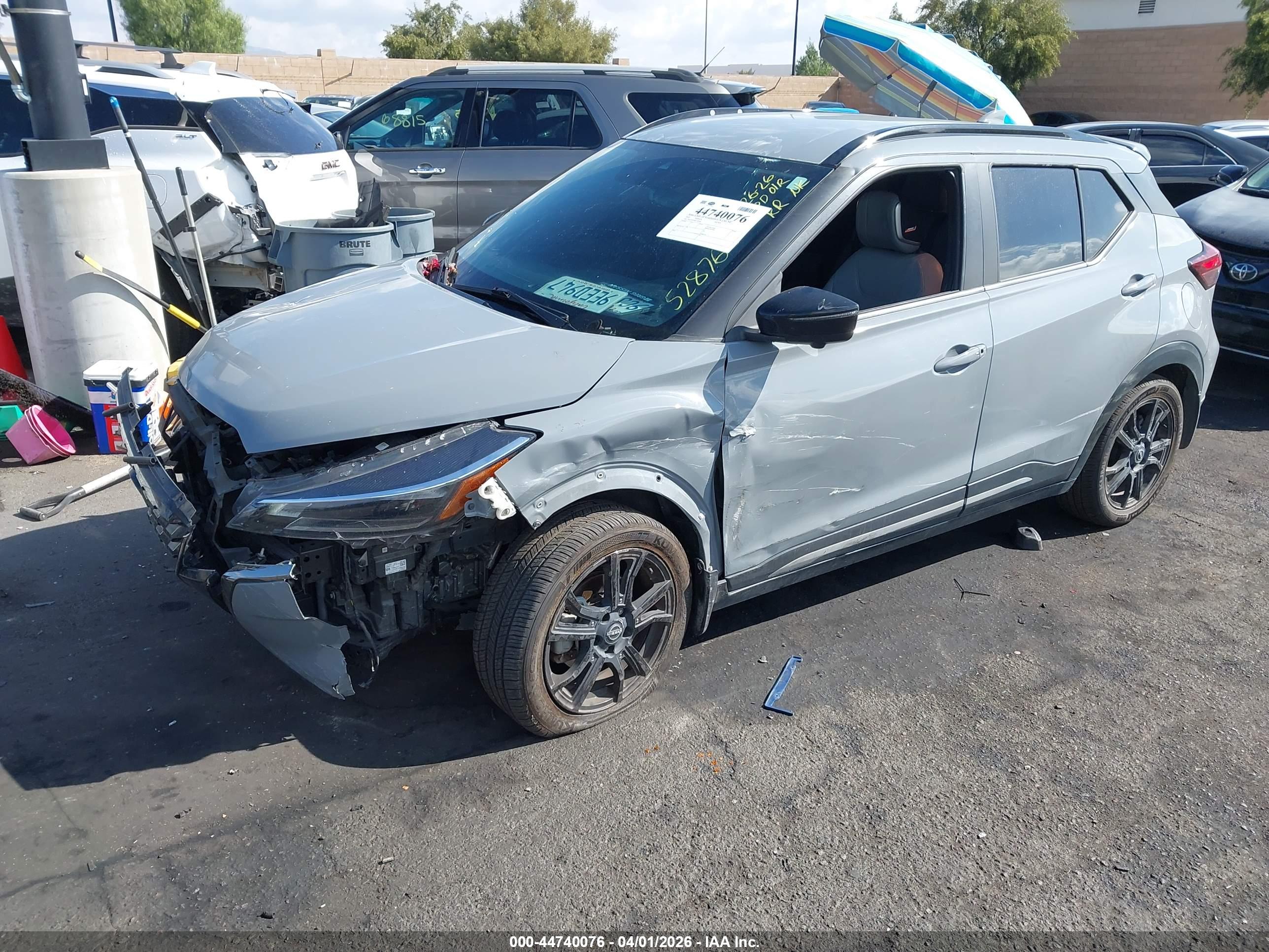 NISSAN KICKS image 2