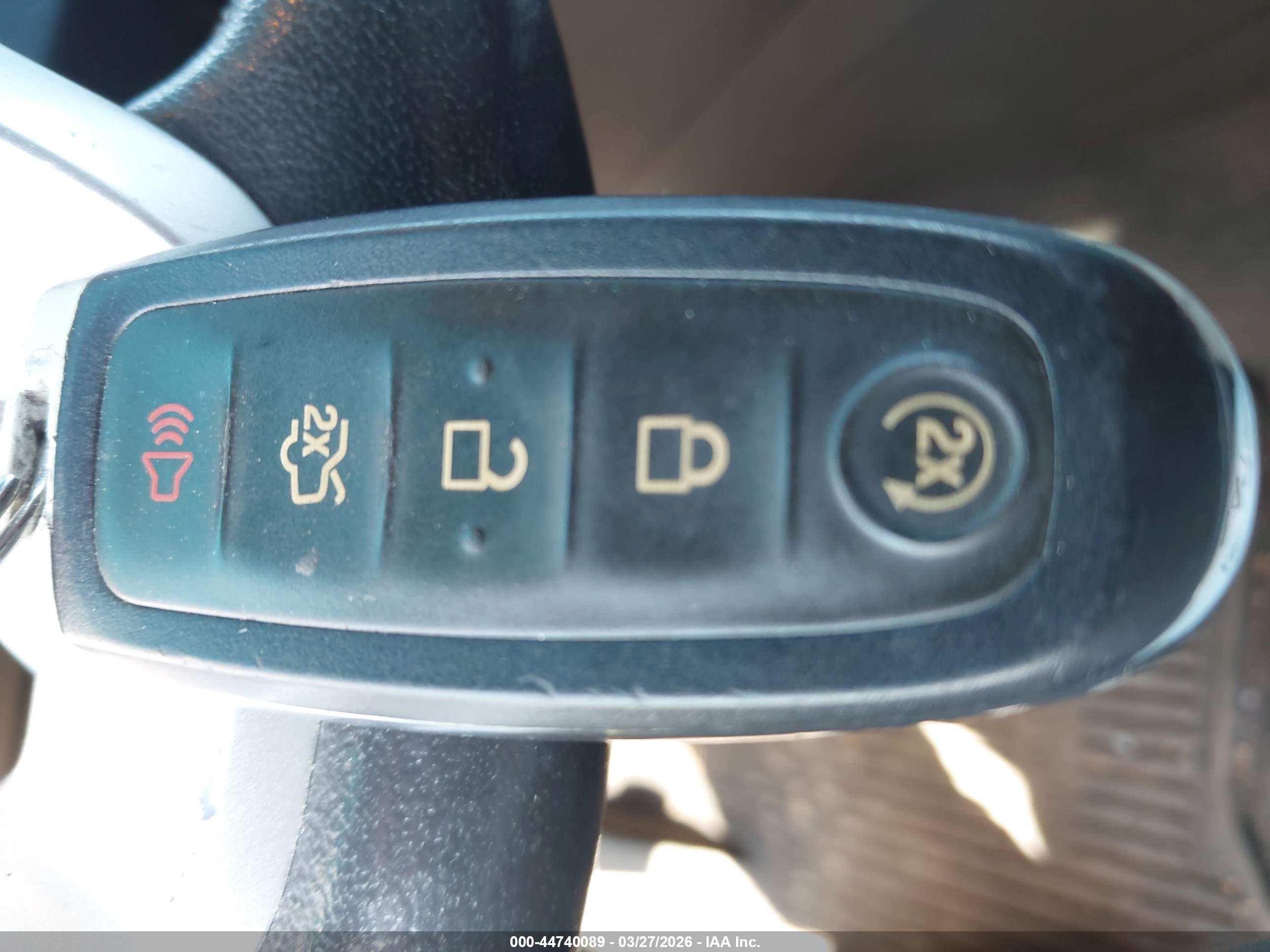 FORD EXPLORER image 11