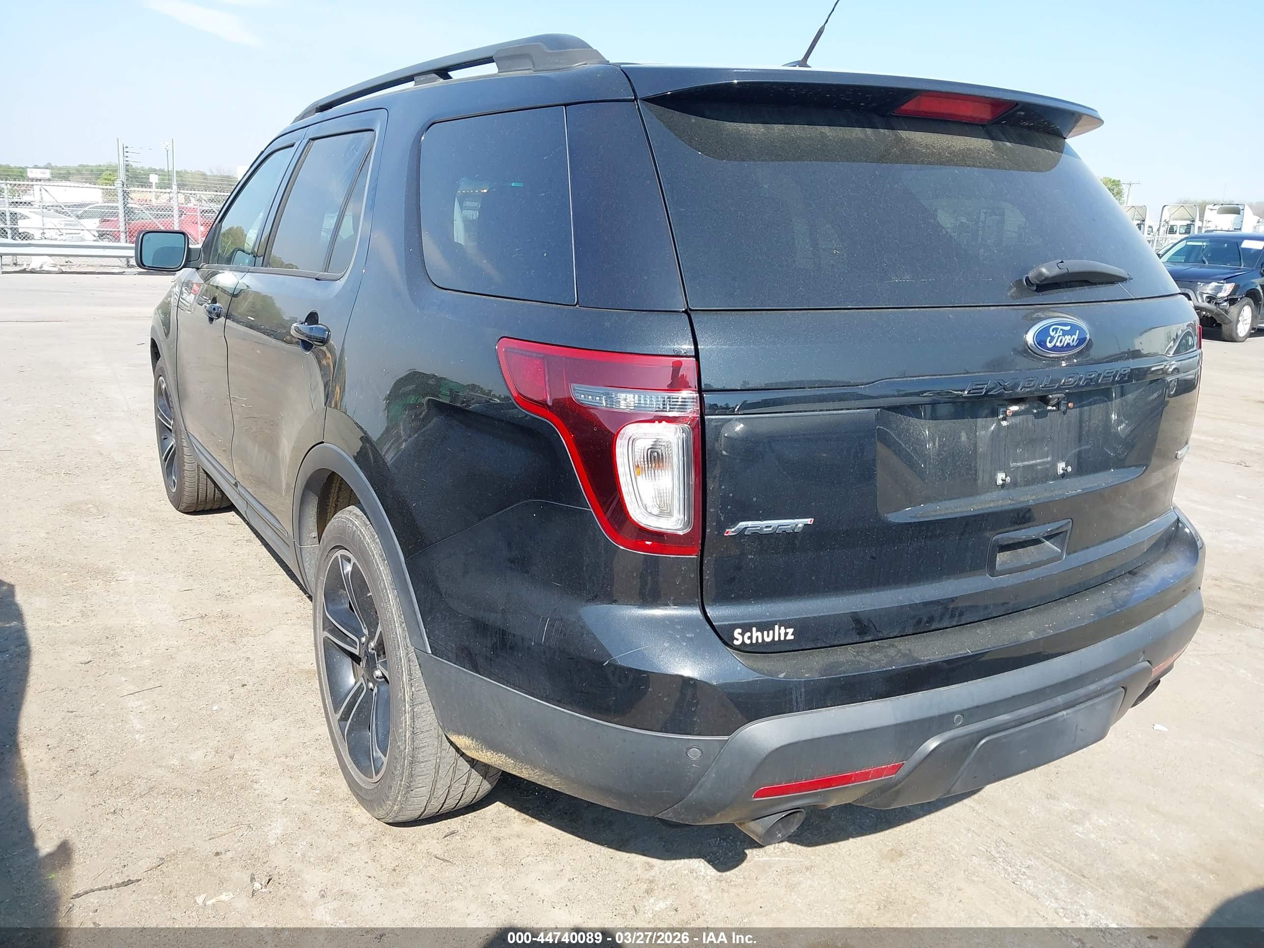 FORD EXPLORER image 3