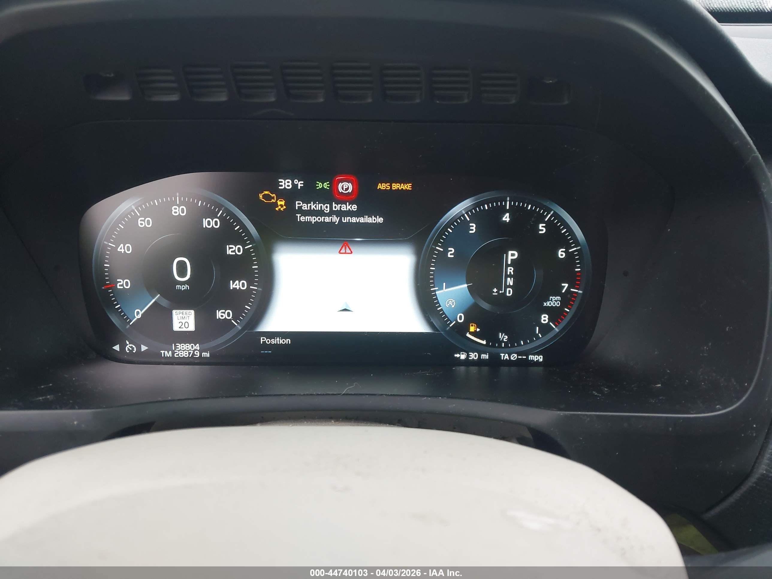 VOLVO XC90 image 7