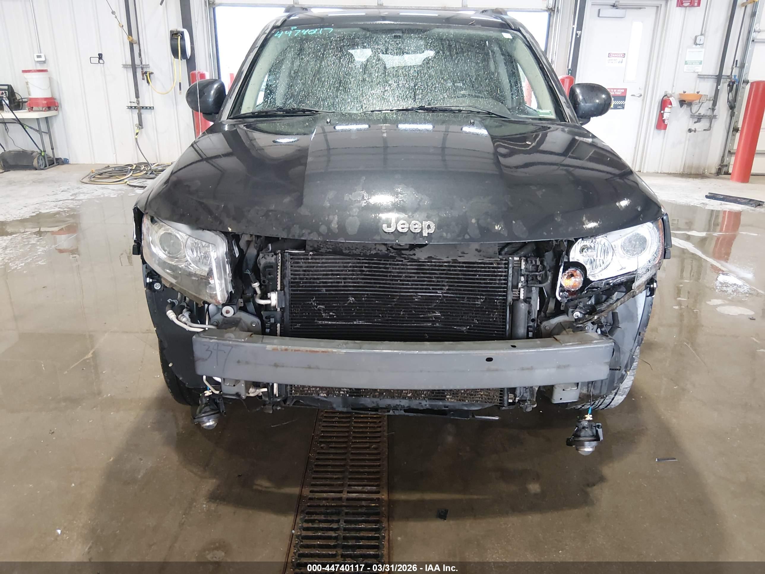 JEEP COMPASS image 6