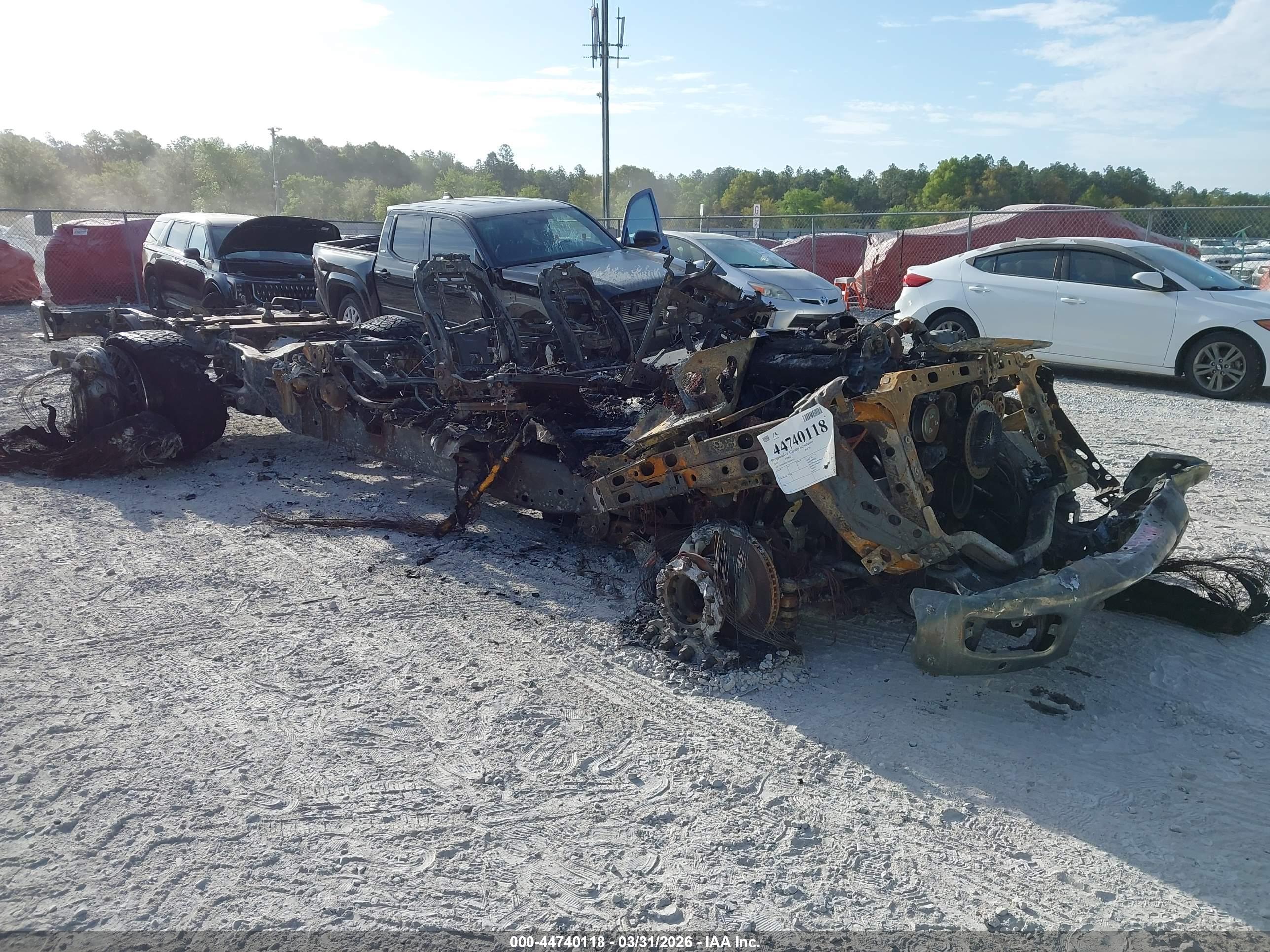 FORD F-450 image 2