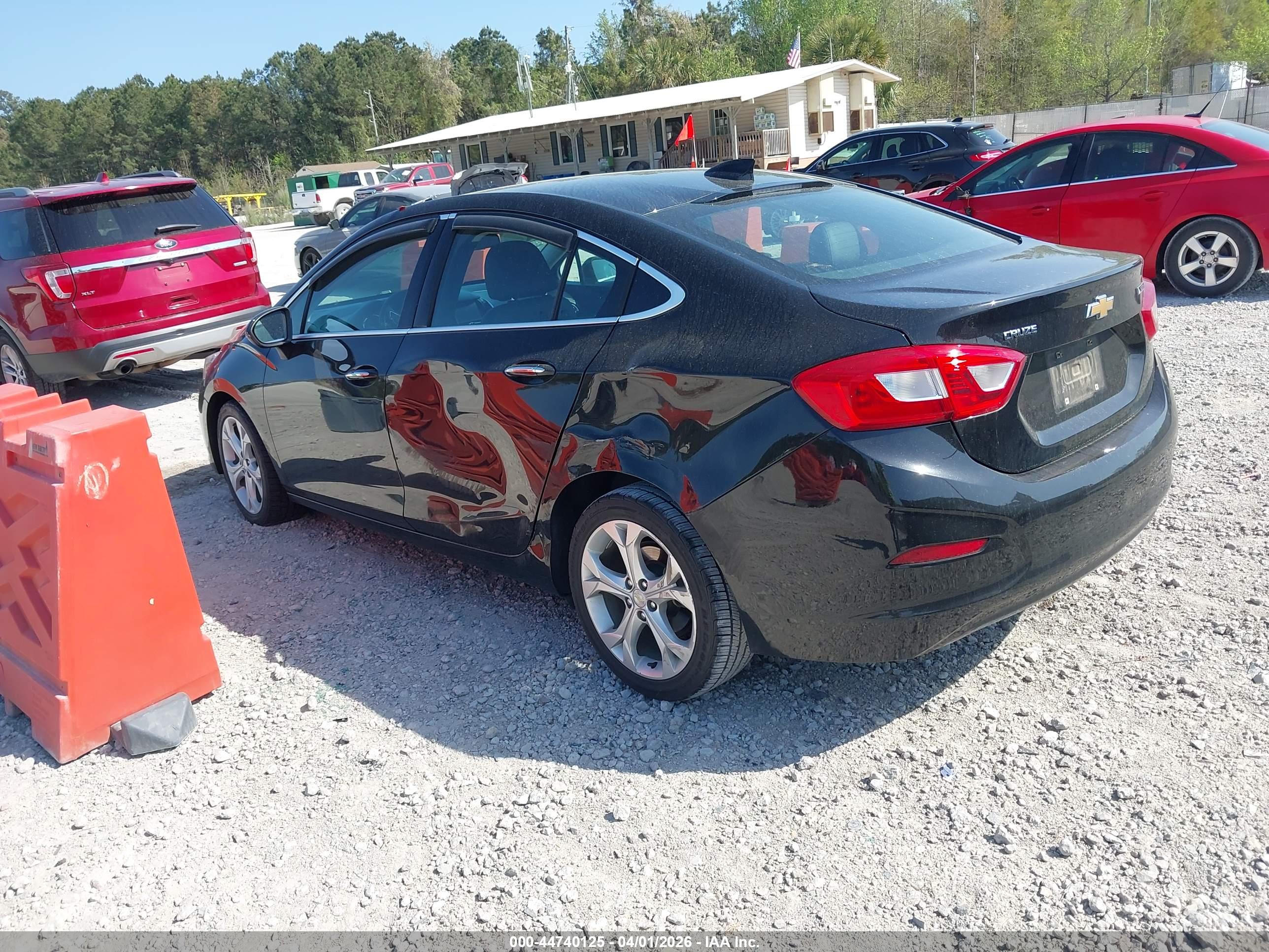 CHEVROLET CRUZE image 3